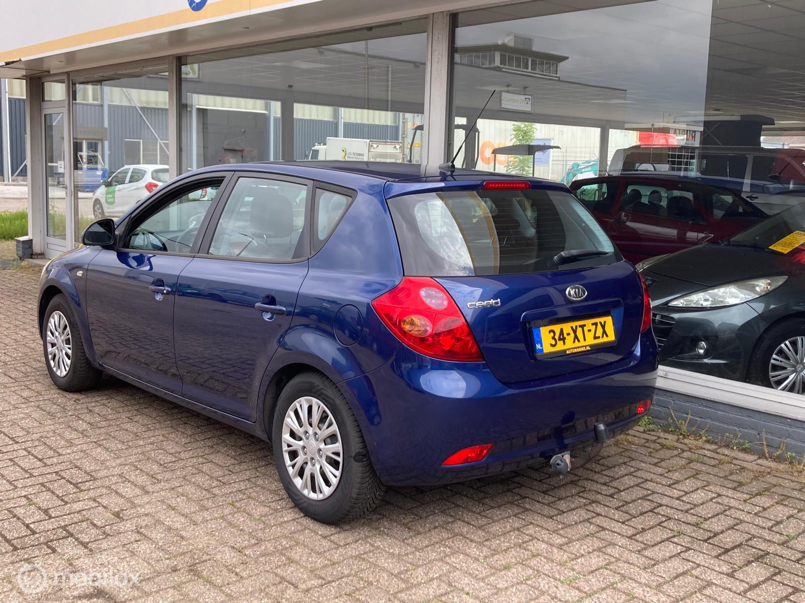 Foto van Kia Cee D