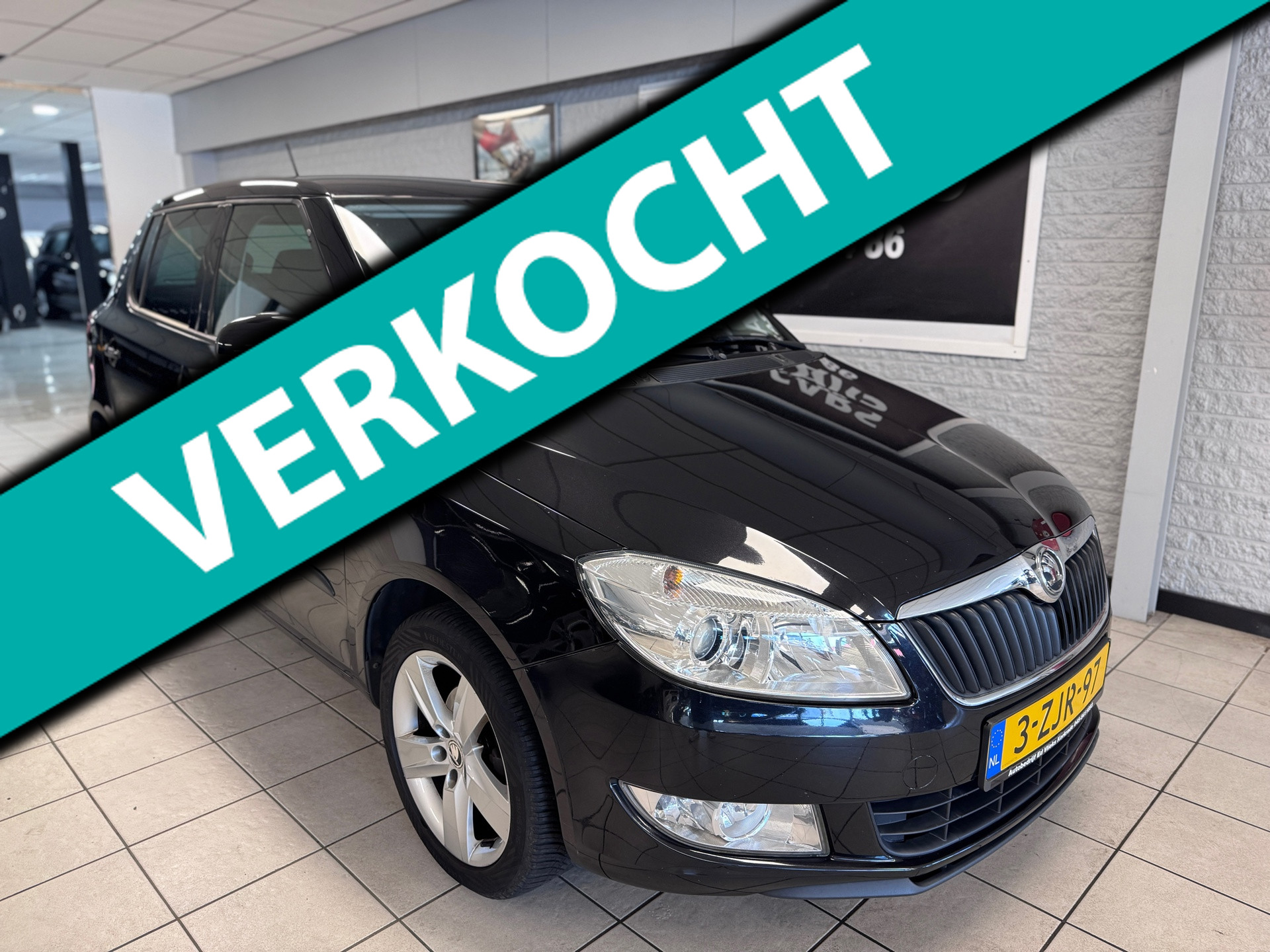 Skoda Fabia 1.2 TSI Drive |Nieuwe APK| Cruise | Navi | Airco 2015 - voorkant