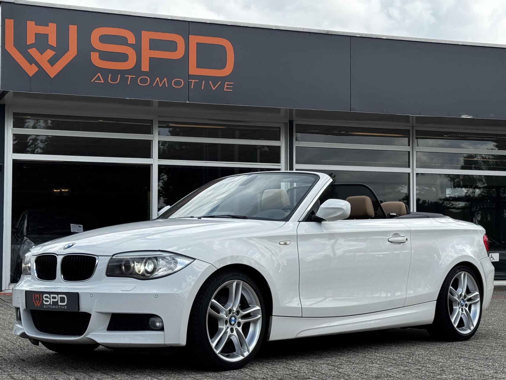 Foto van BMW 118I