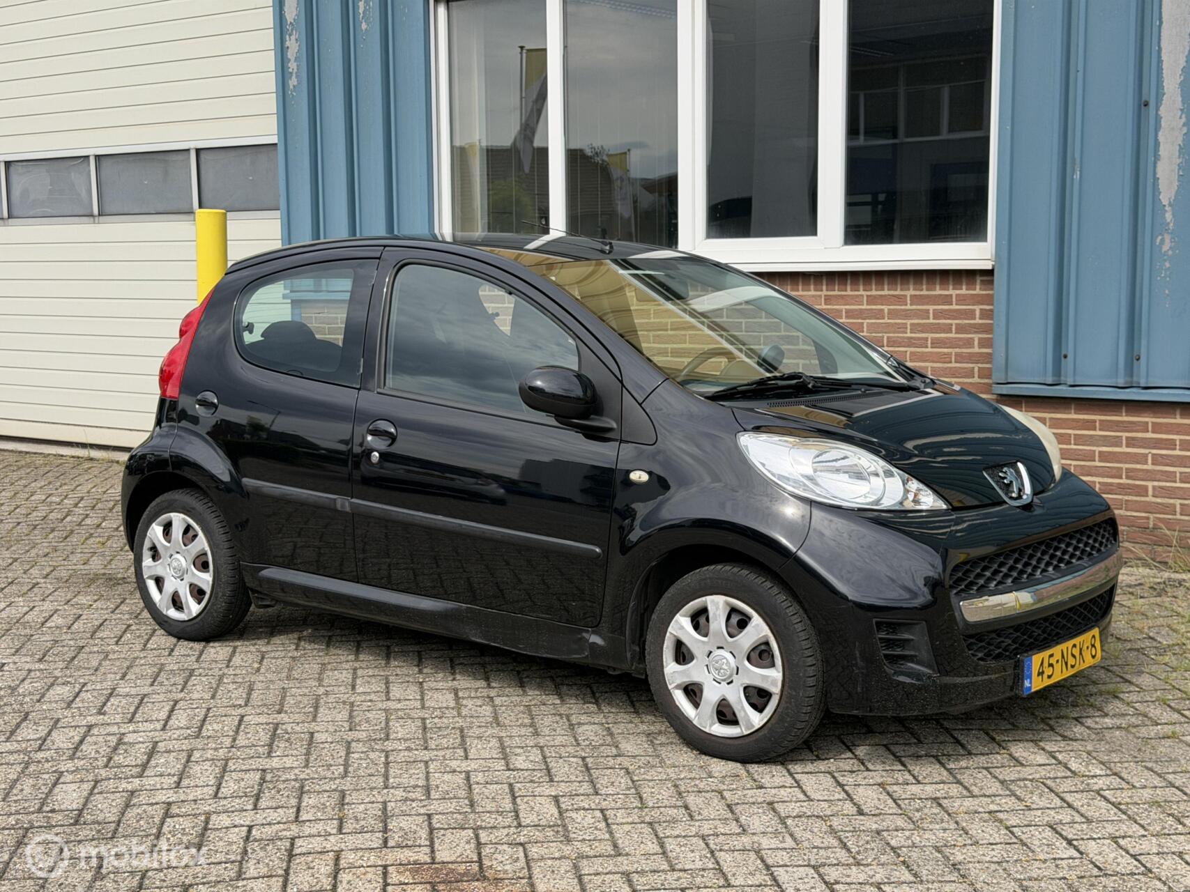 Foto van PEUGEOT PEUGEOT 107