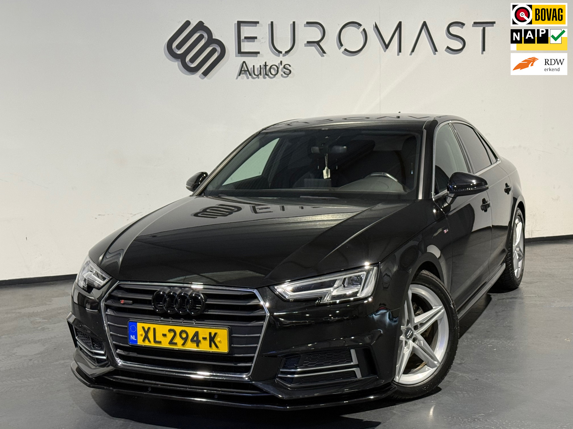 Foto van AUDI A4 LIMOUSINE