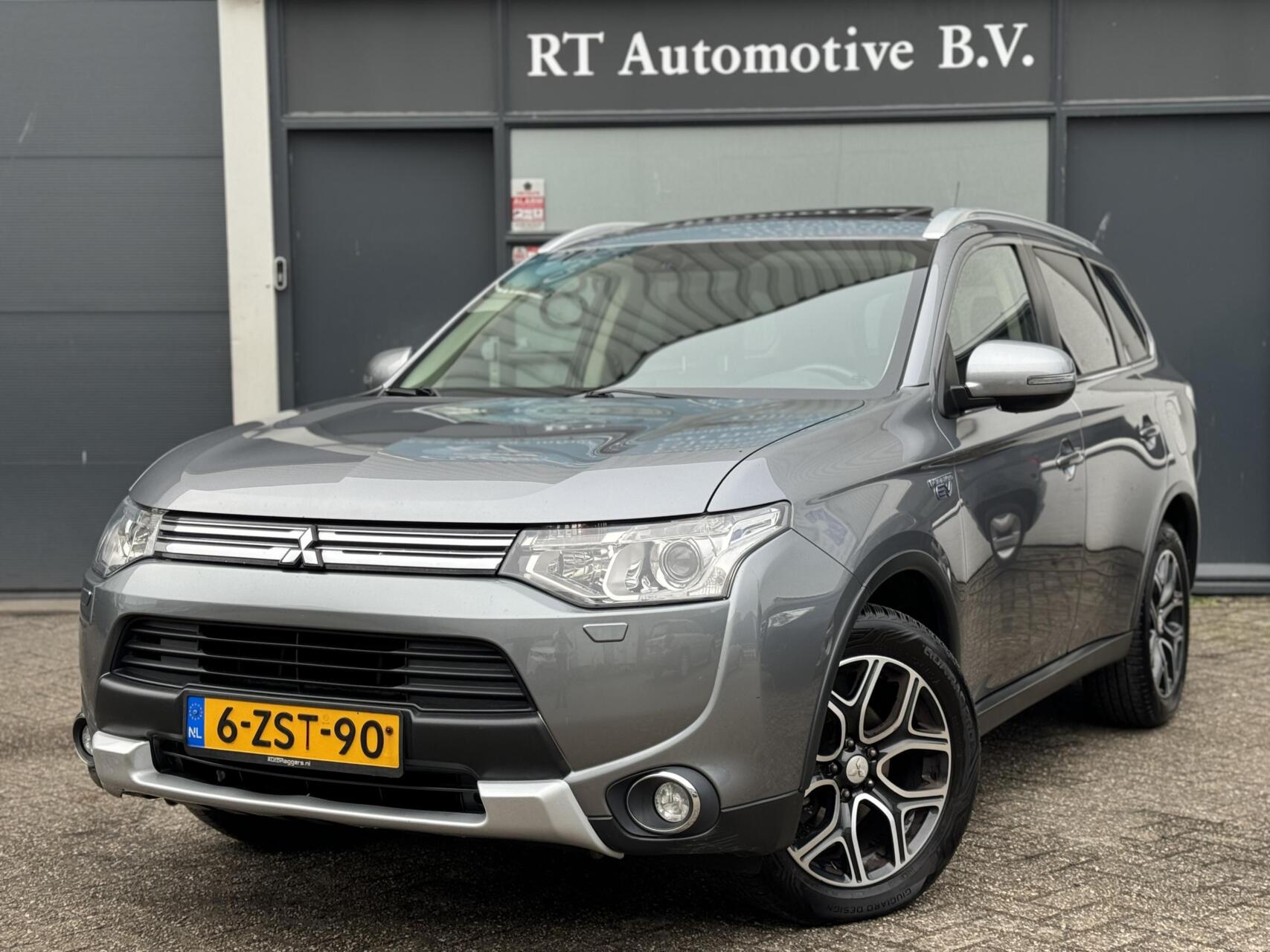 Foto van MITSUBISHI MITSUBISHI OUTLANDER
