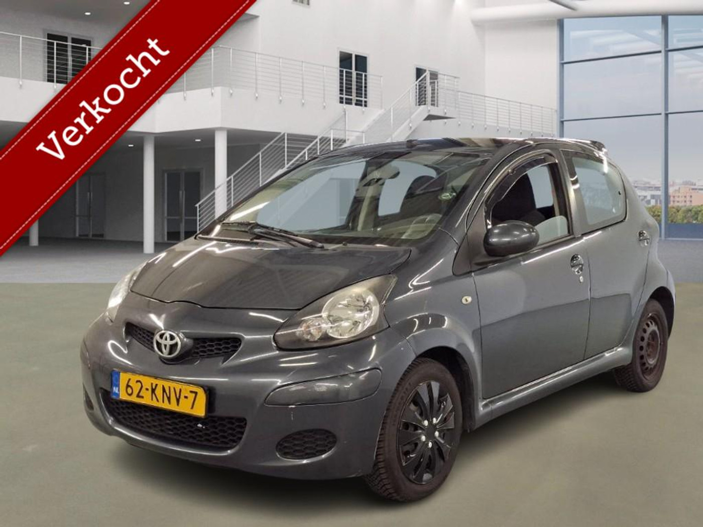 Toyota Toyota Aygo 1.0-12V Comfort airco elekramen + apk 2010 - voorkant
