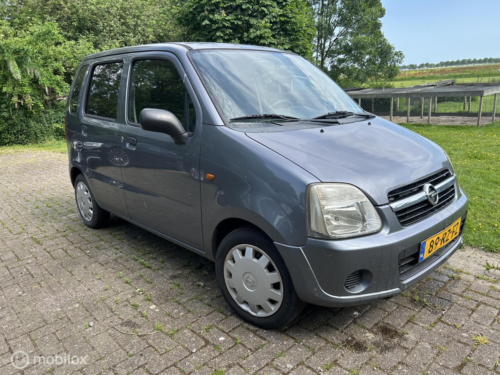 Foto van Opel Agila