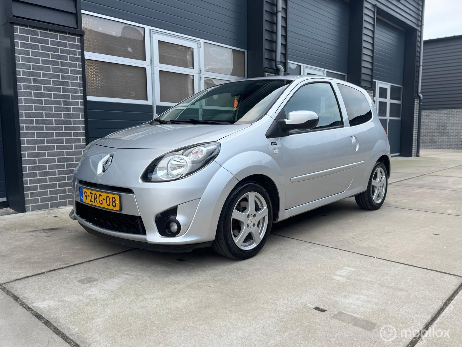 Renault Twingo 1.2-16V Yahoo Editie Nette Auto Nieuwe APK 2011 - voorkant