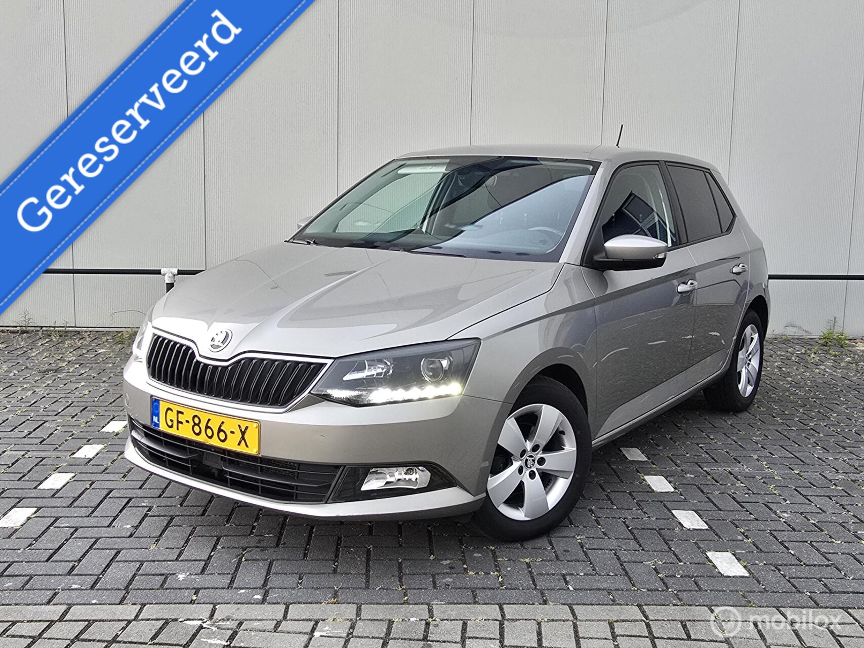 Skoda Fabia 1.4 TDI Style Clima Cruise automaat DSG! 2015 - voorkant