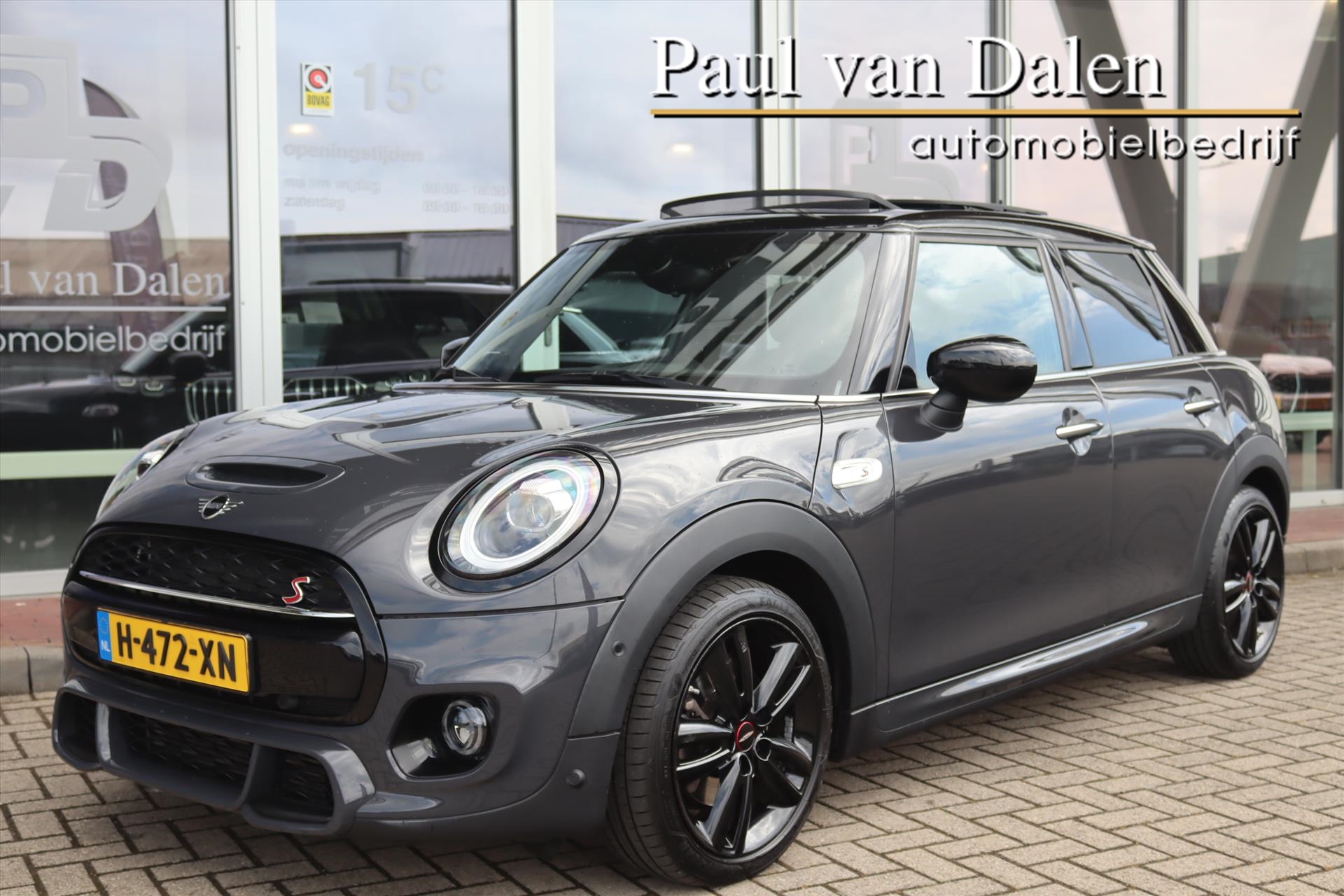 Foto van MINI COOPER S