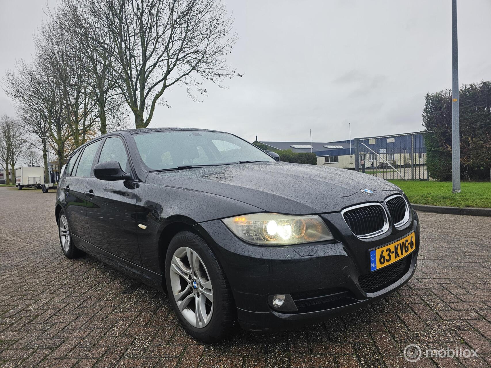 BMW 3er Reihe 318i Business Line Eerste Eigenaar! 2010 - voorkant