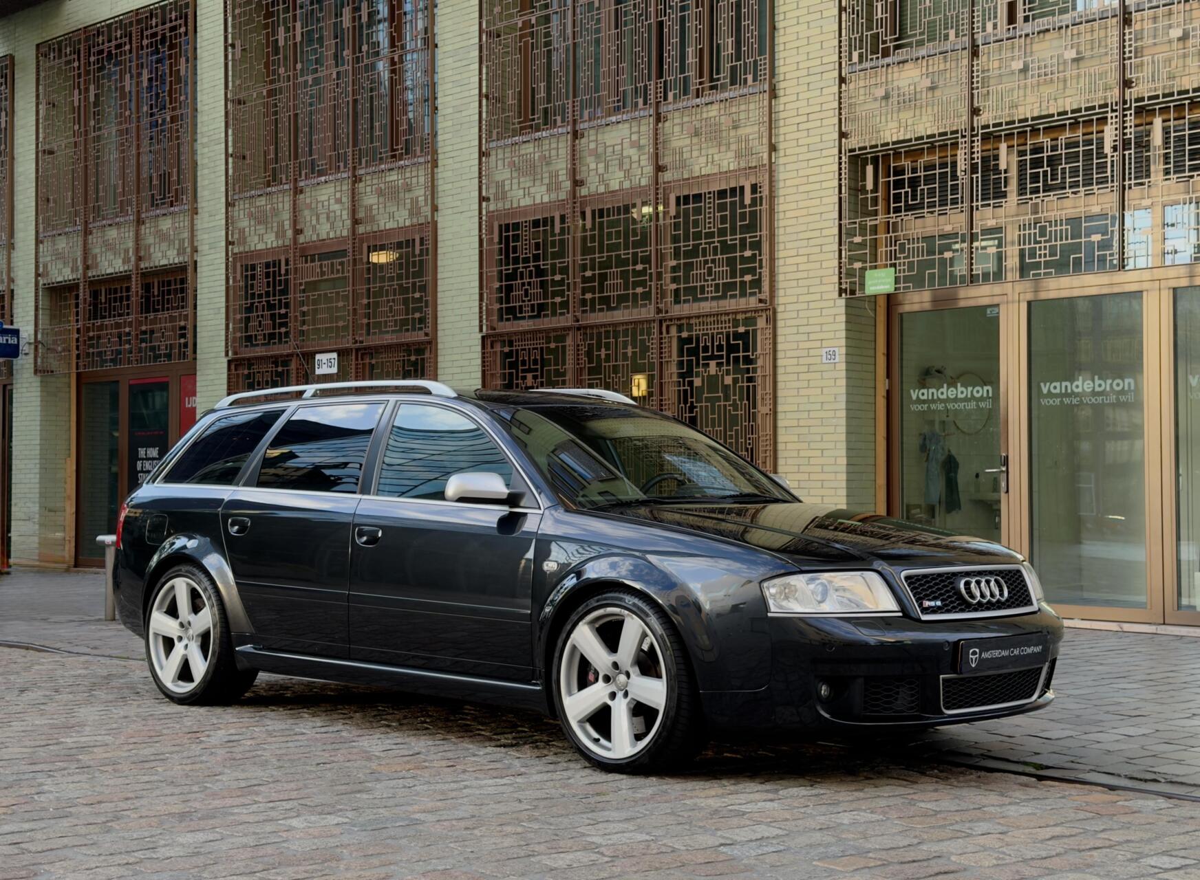Audi A6 Avant 4.2 quattro RS6 zeer mooi en fris 2003 - voorkant