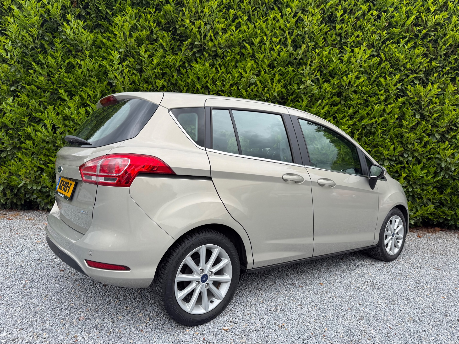 Foto van Ford B-max