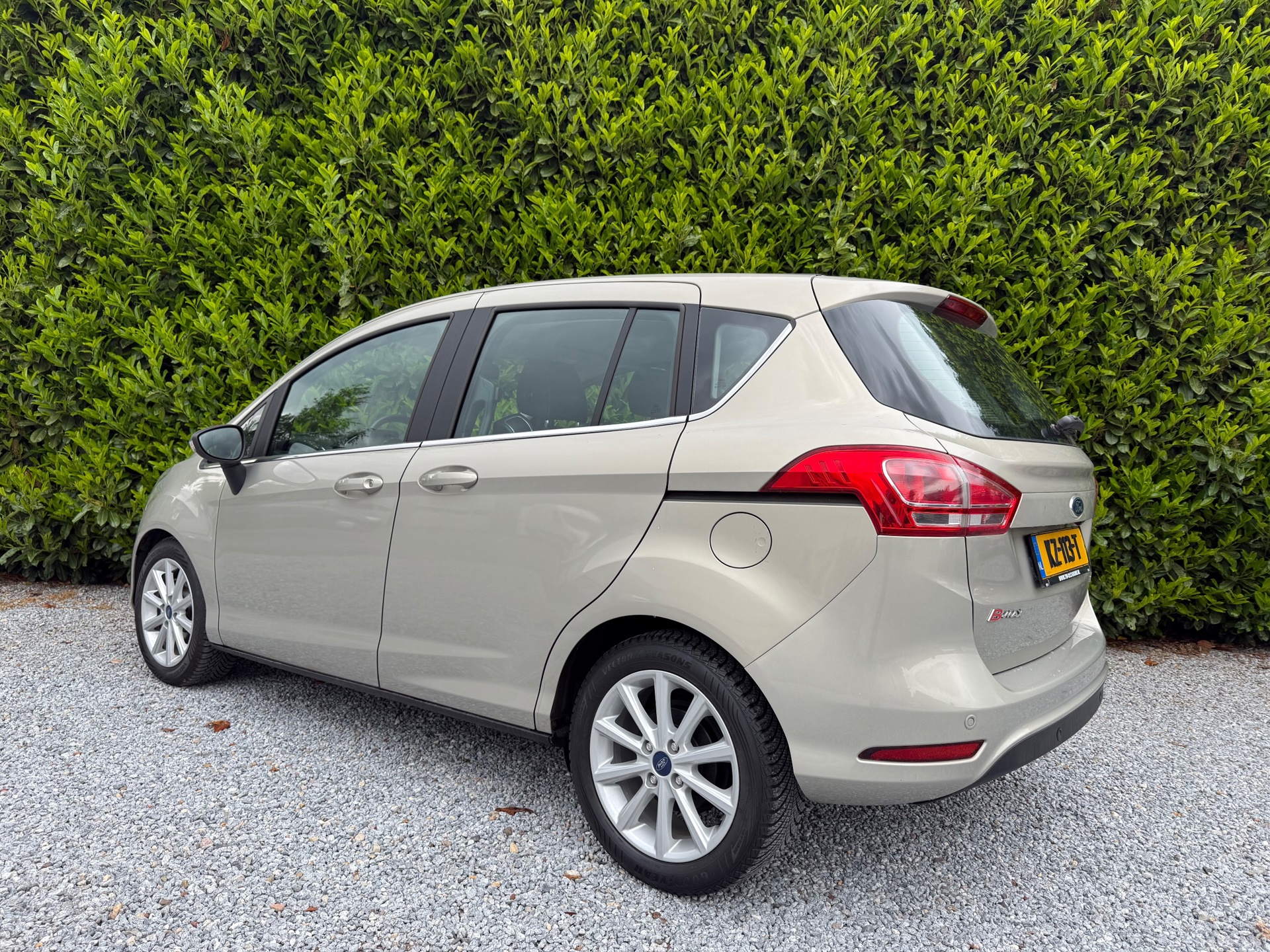 Foto van Ford B-max