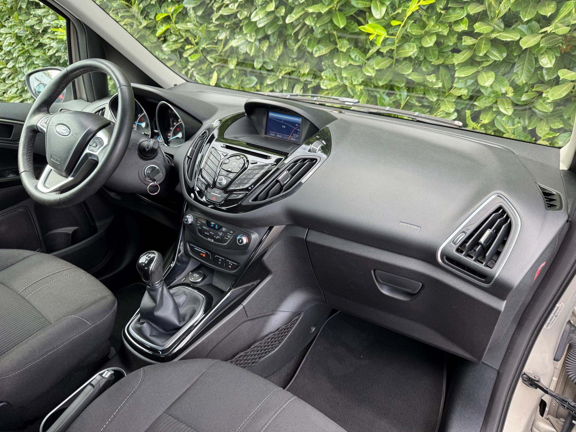 Foto van Ford B-max