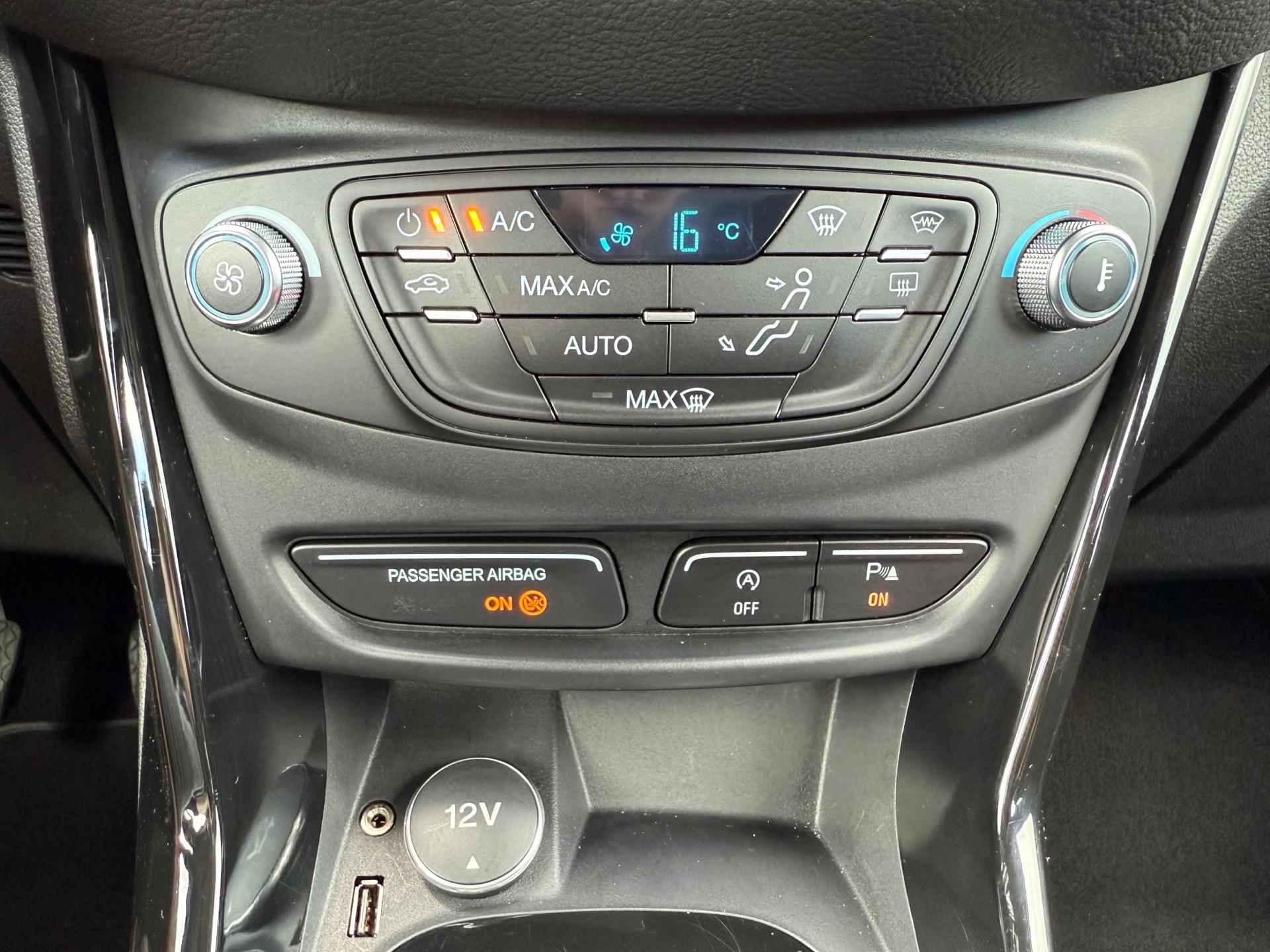 Foto van Ford B-max