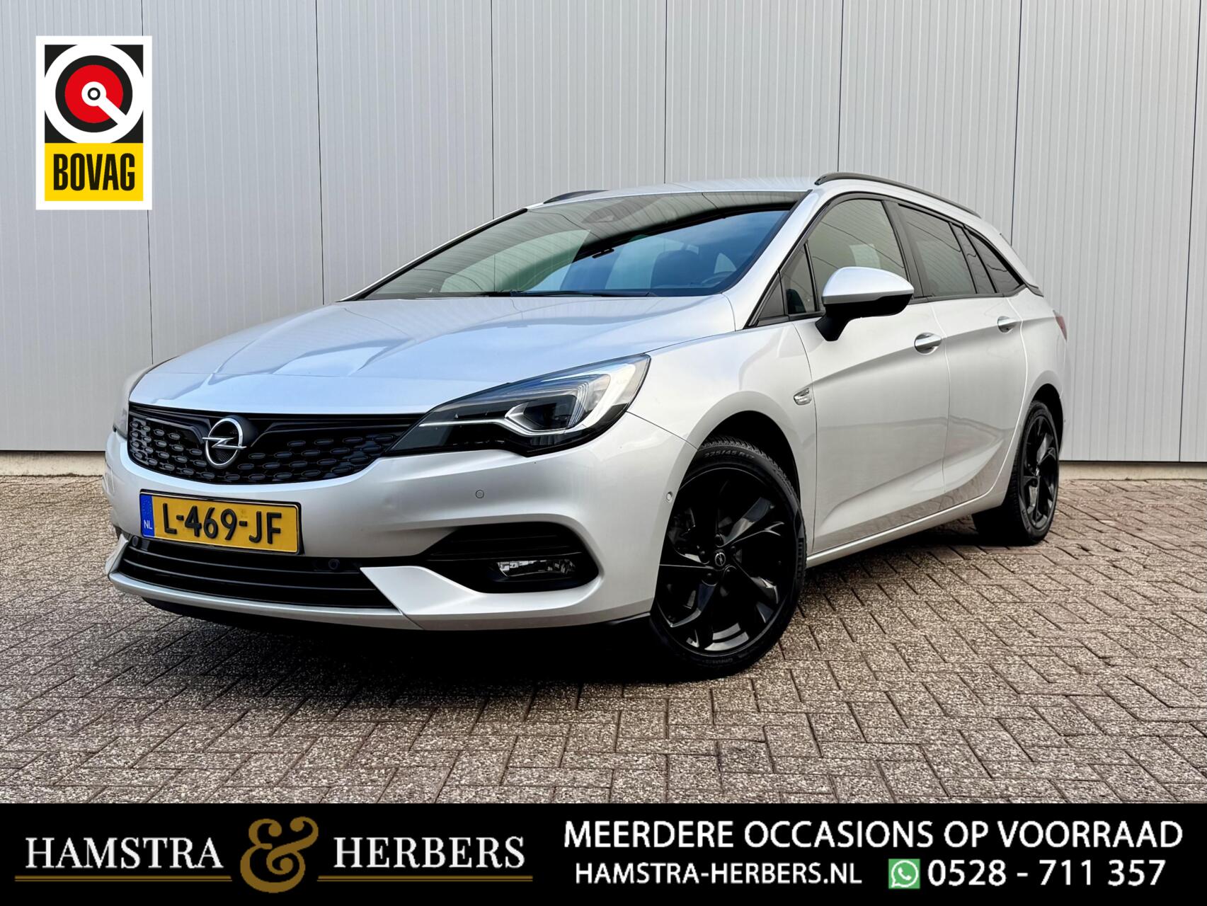 Opel Astra 1.2 Ultimate grijs 2021 - voorkant