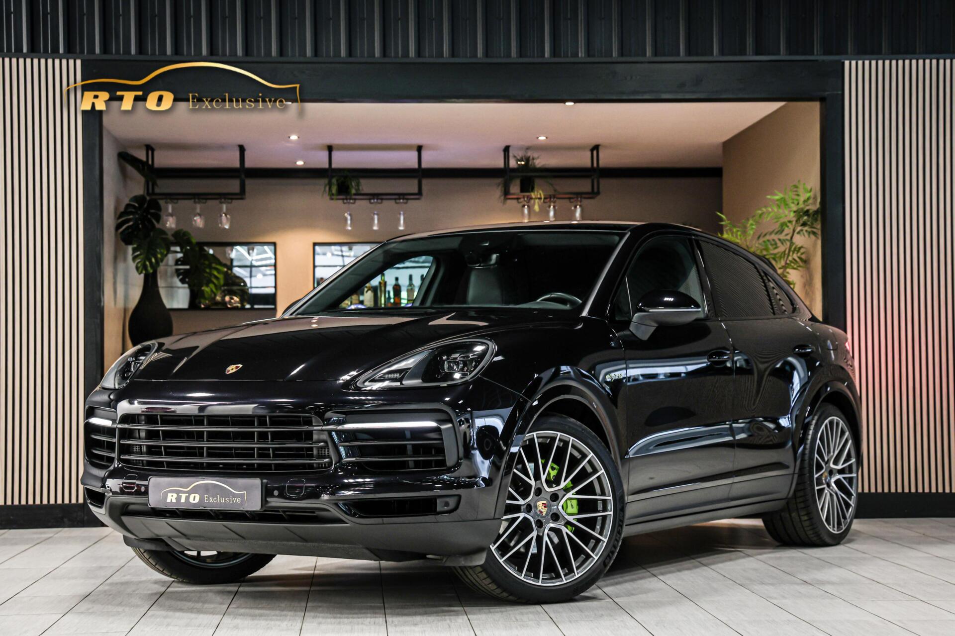 Foto van PORSCHE CAYENNE E-HYBRID