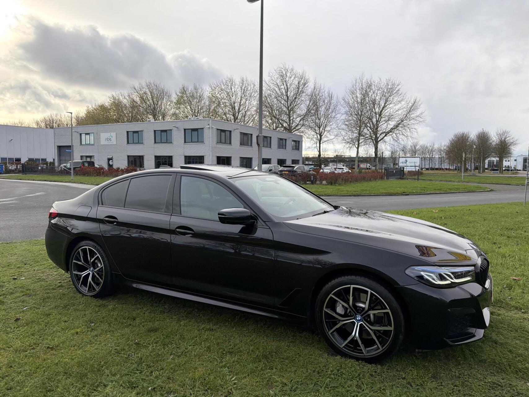 Foto van BMW 530e