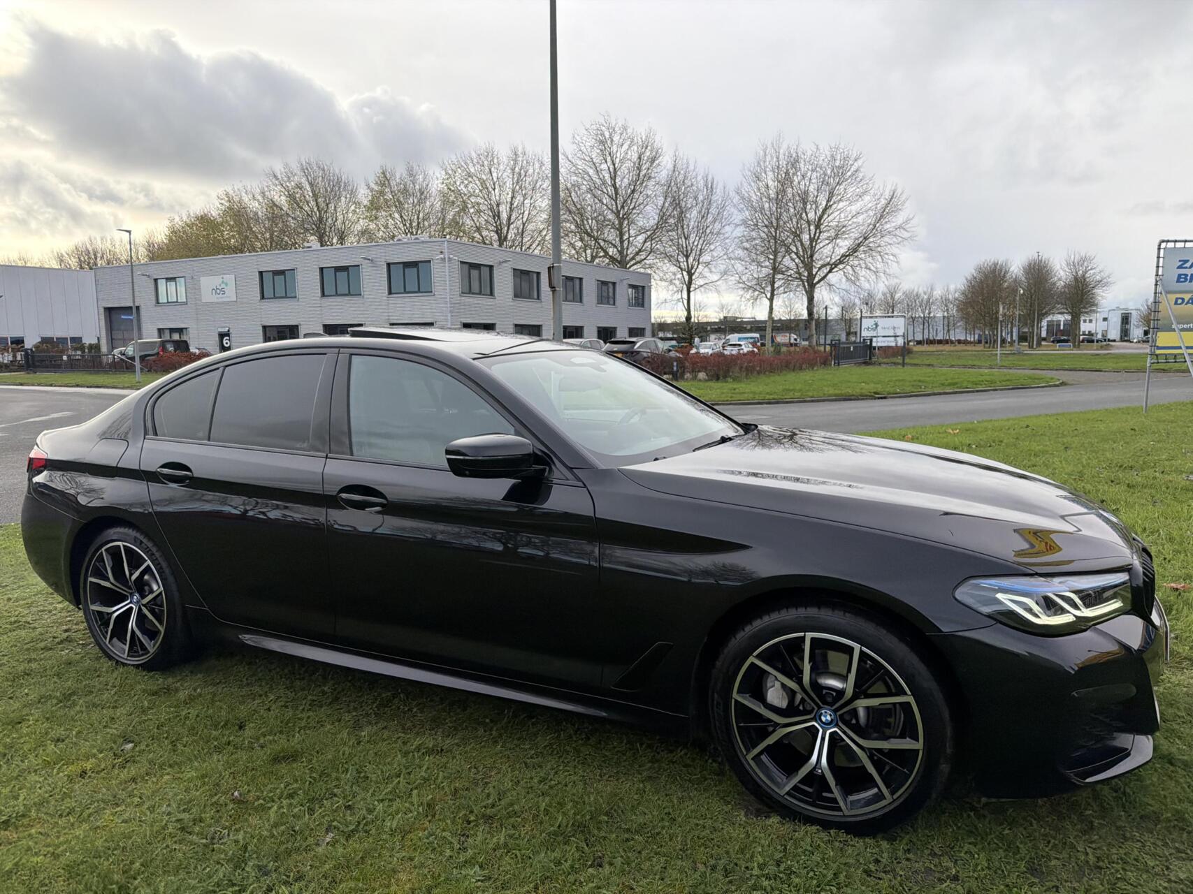 Foto van BMW 530e