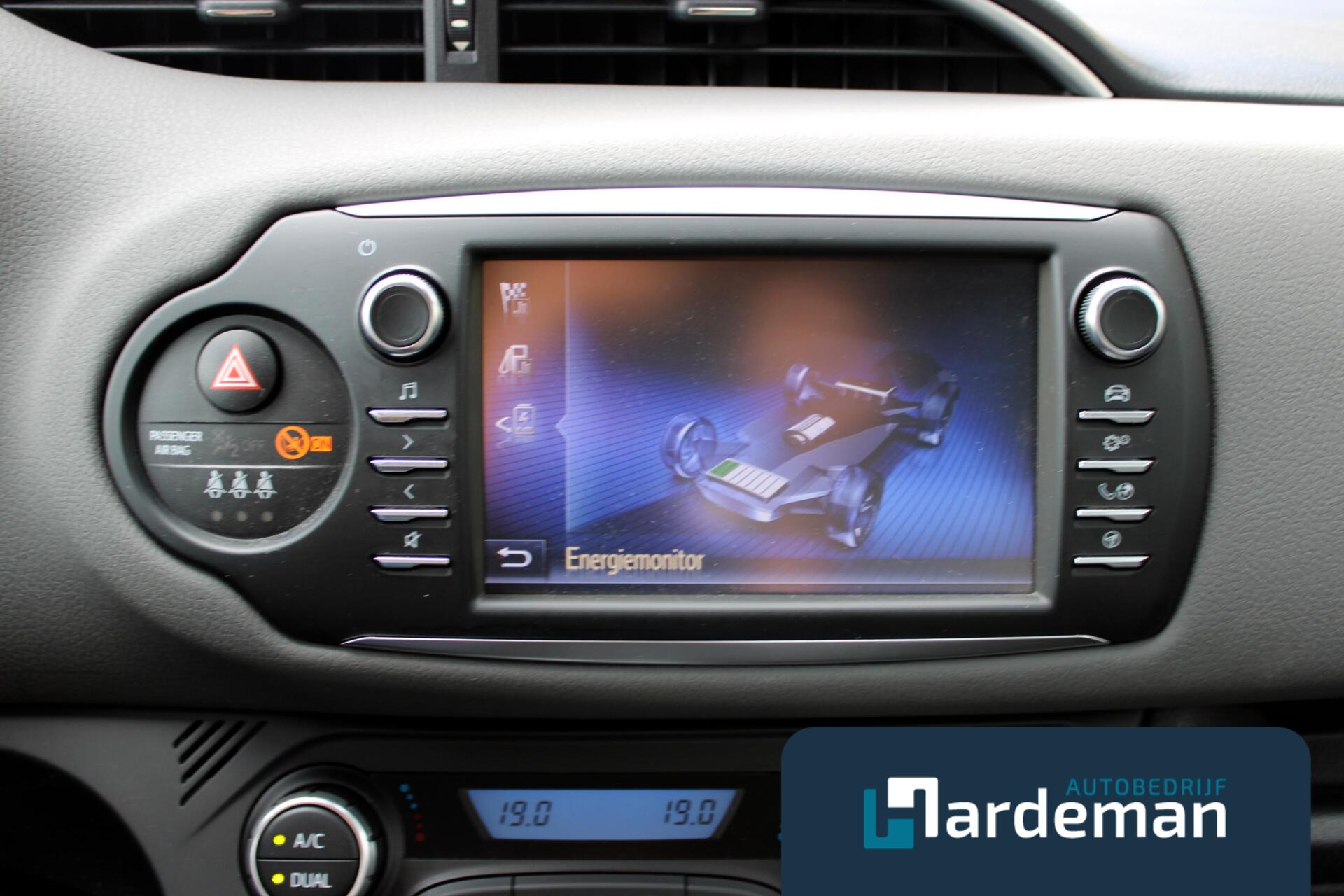 Foto van Toyota Toyota Yaris Hybrid