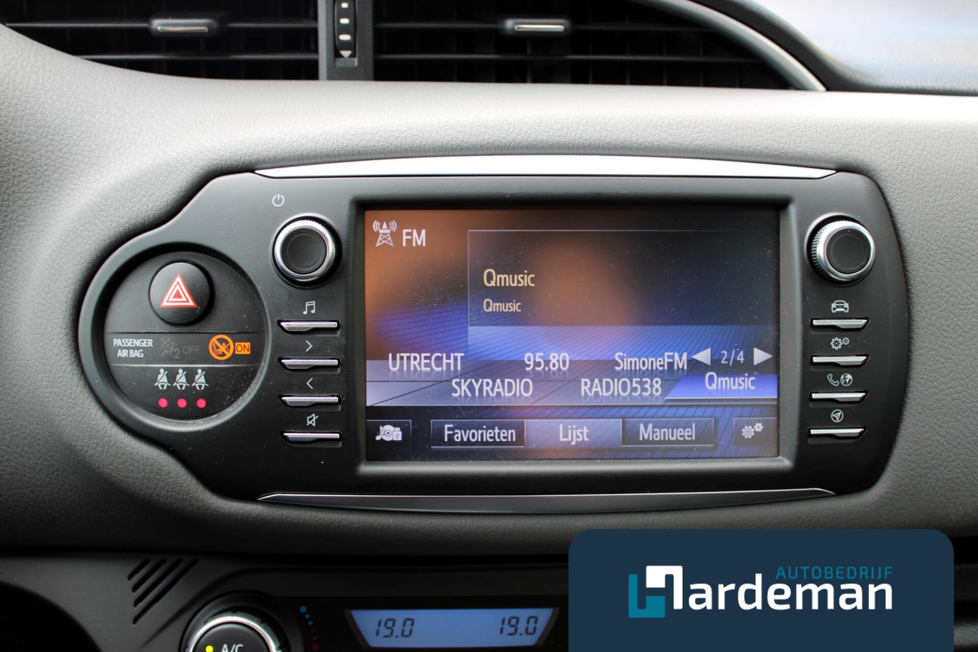 Foto van Toyota Toyota Yaris Hybrid