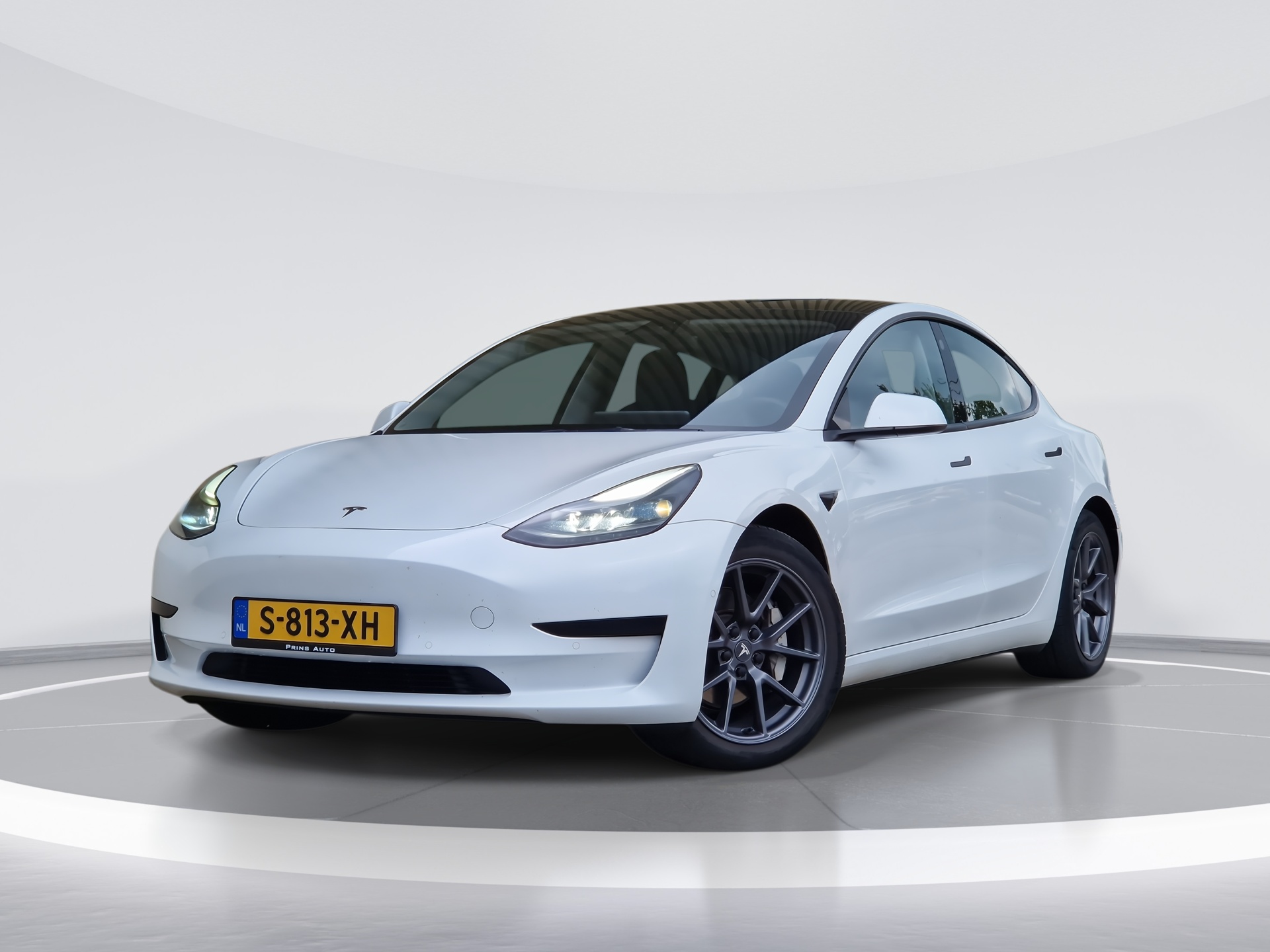 Tesla Model 3 Standard RWD Plus 60 kWh 2021 - voorkant