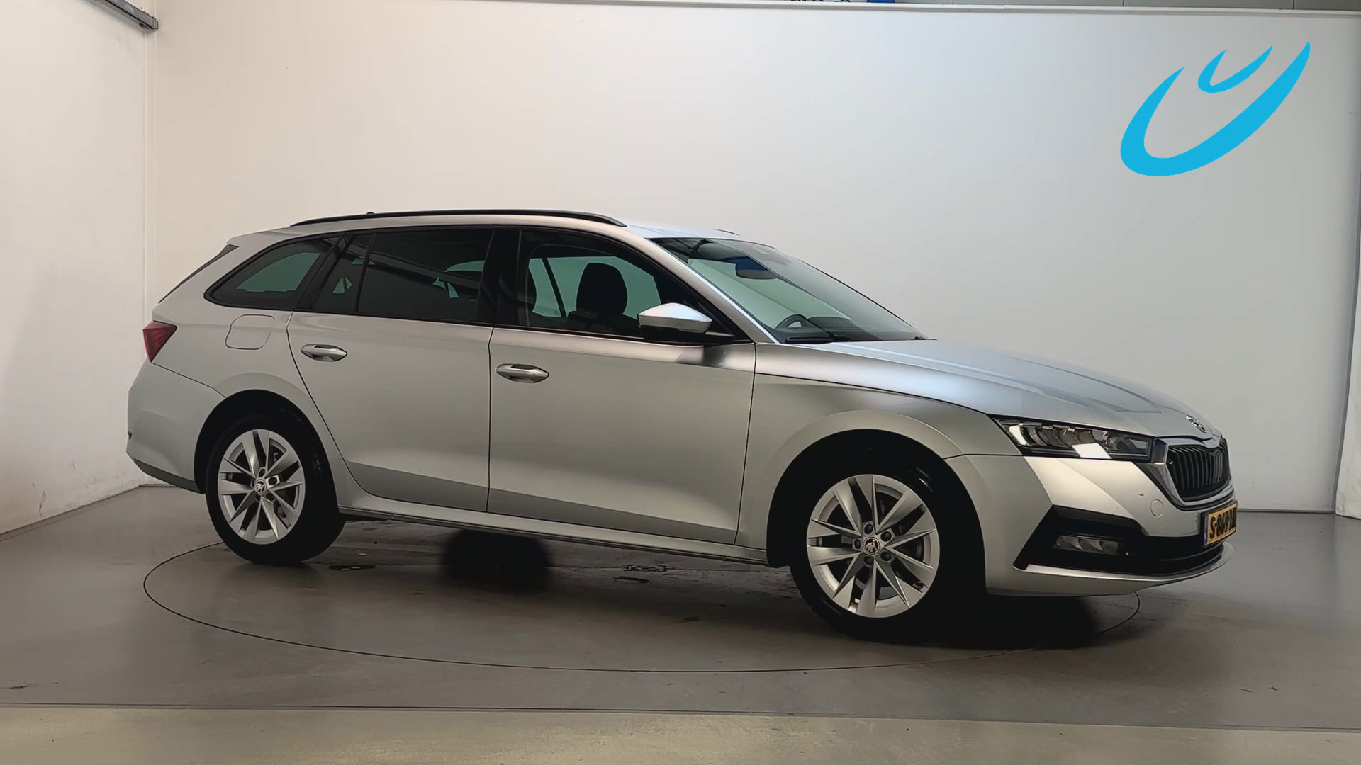 Skoda Octavia 1.0 TSI Business Edition Parkeersensoren App-Connect Virtual Cockpit 2023 - voorkant