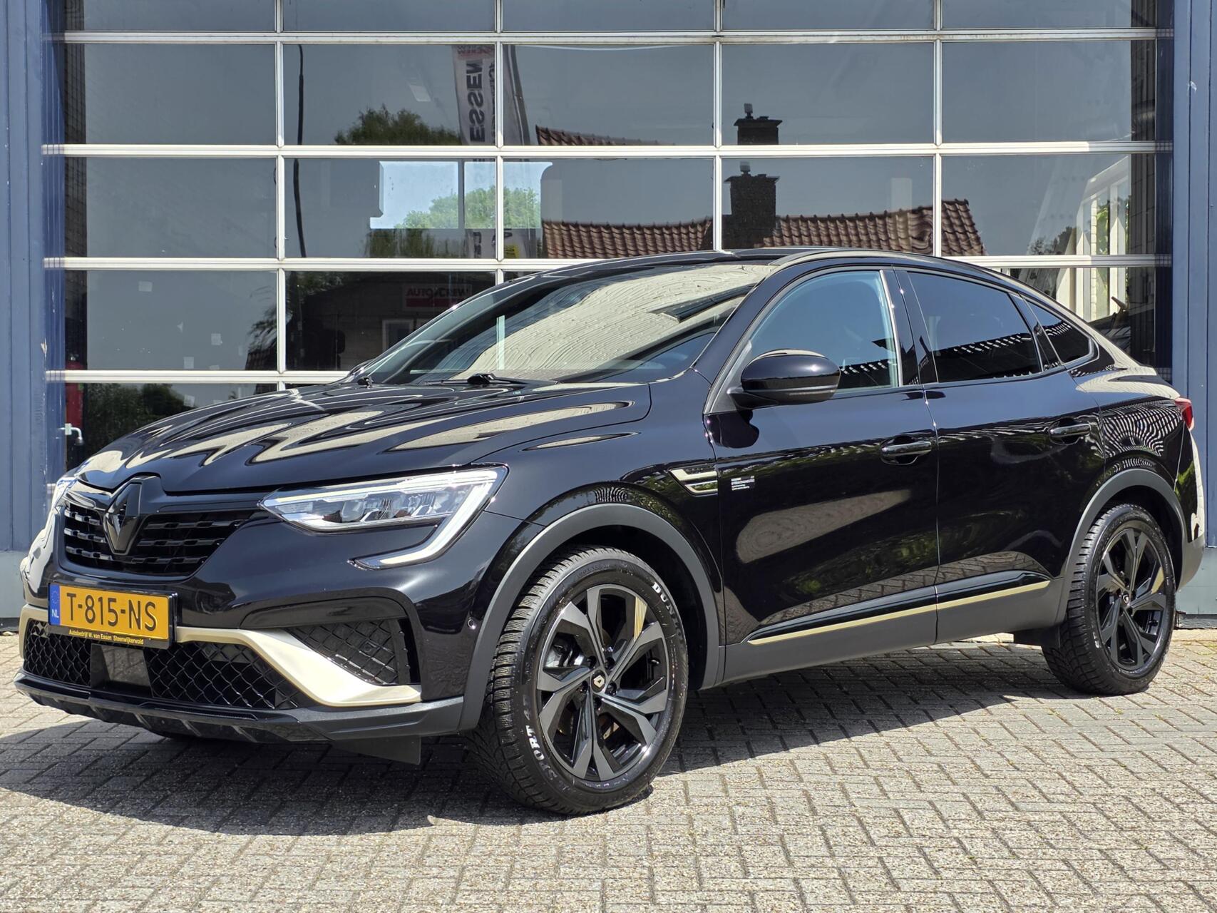 Foto van RENAULT ARKANA E-TECH