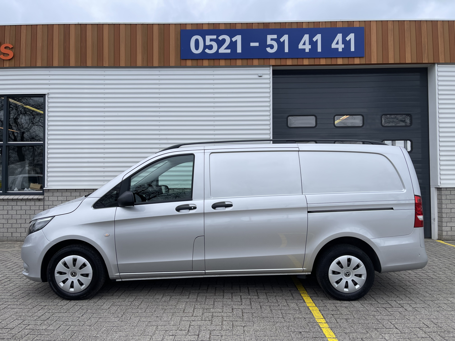 Mercedes-Benz Vito 111 CDI Functional Lang L2H1 / rijklaar € 20.950 ex btw / lease vanaf € 437 2018 - voorkant