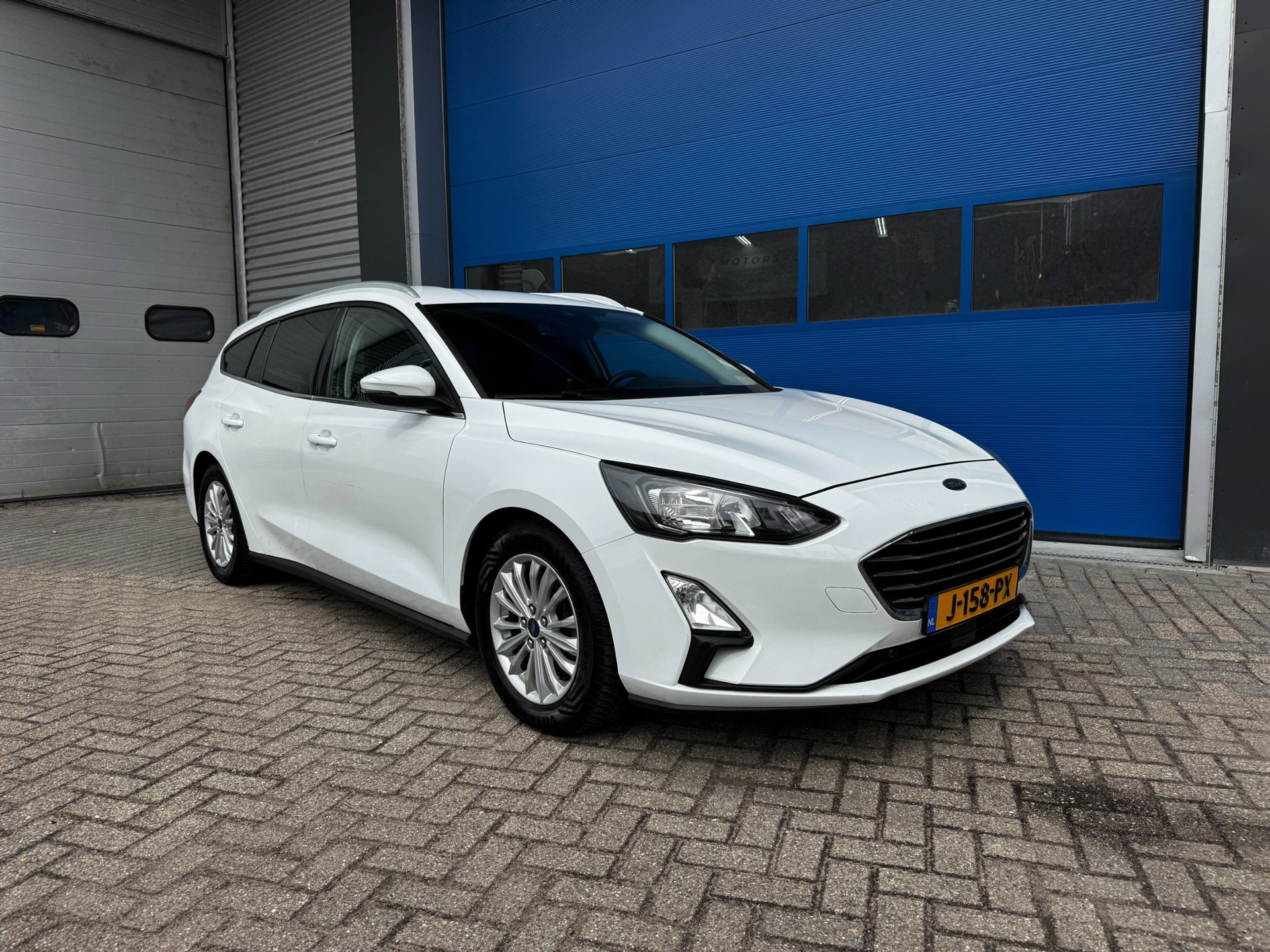 Ford Focus 1.0 EcoBoost Hybrid Titanium X Business 2020 - voorkant