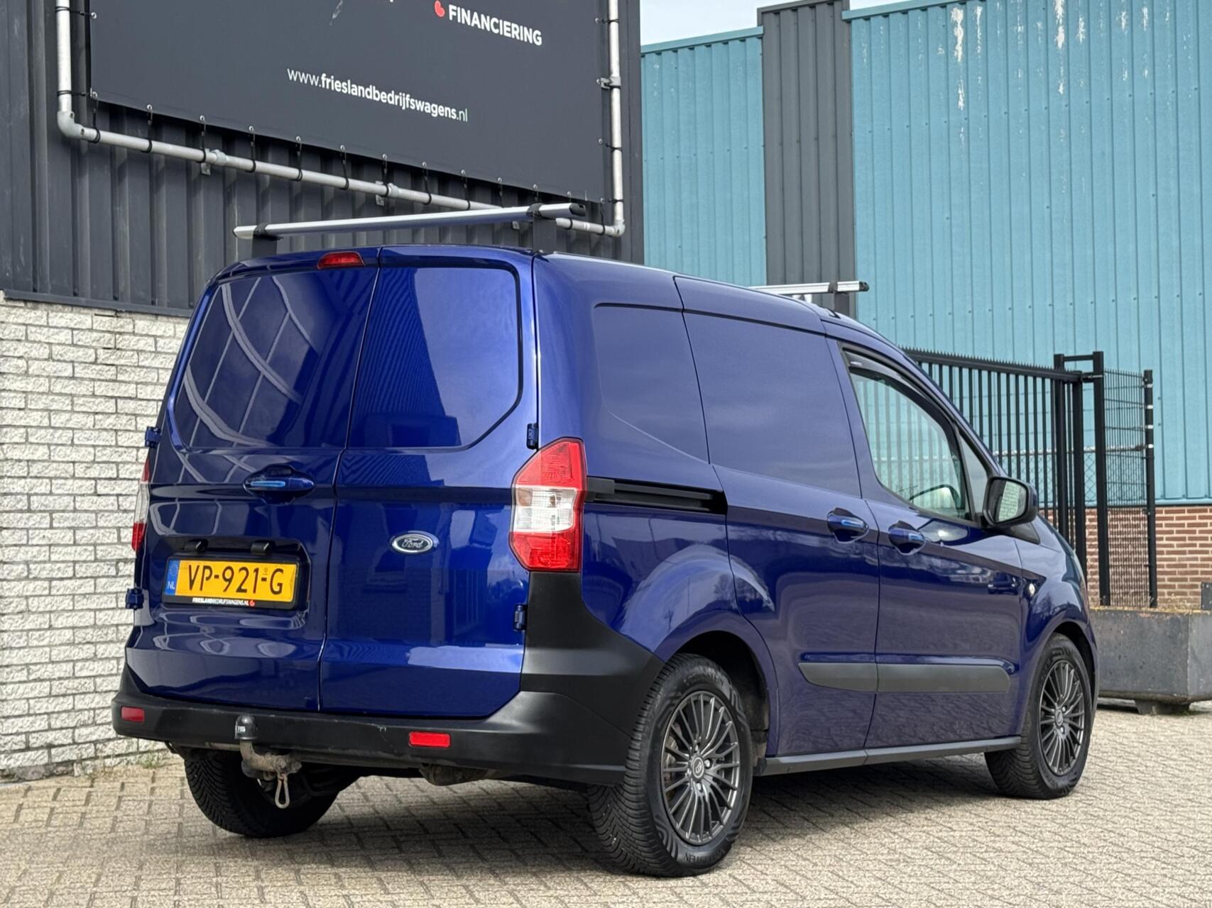 Foto van Ford Transit Courier