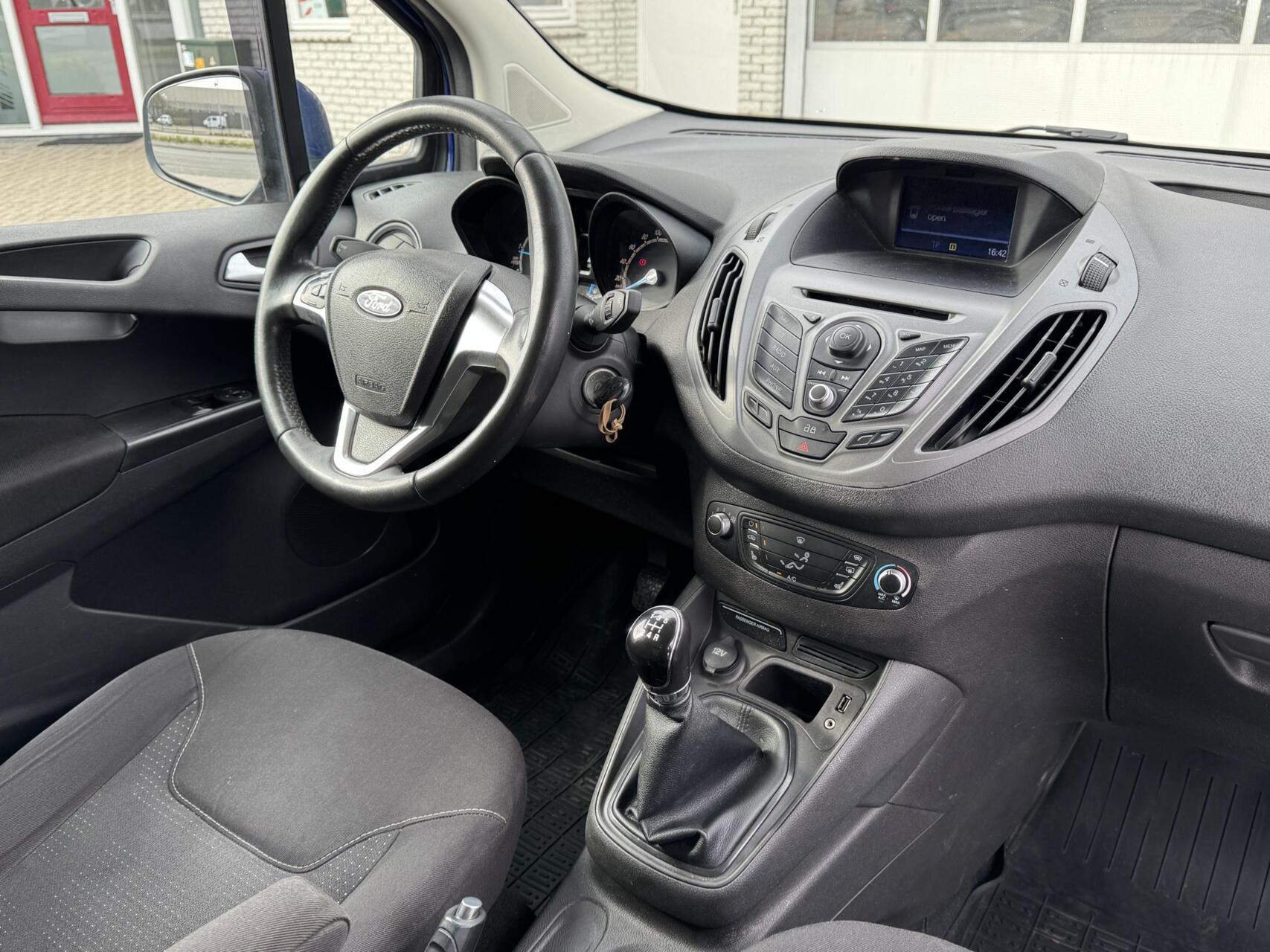 Foto van Ford Transit Courier