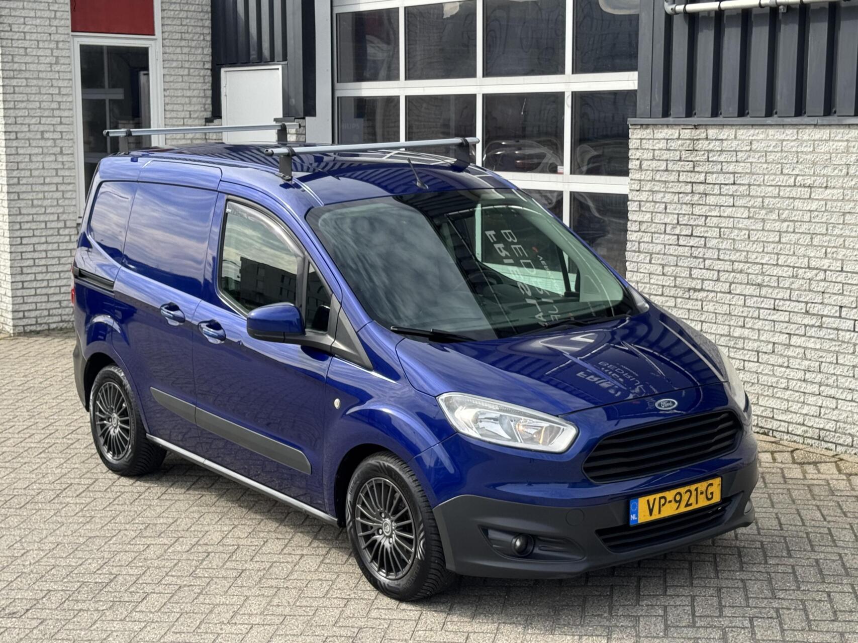 Foto van Ford Transit Courier