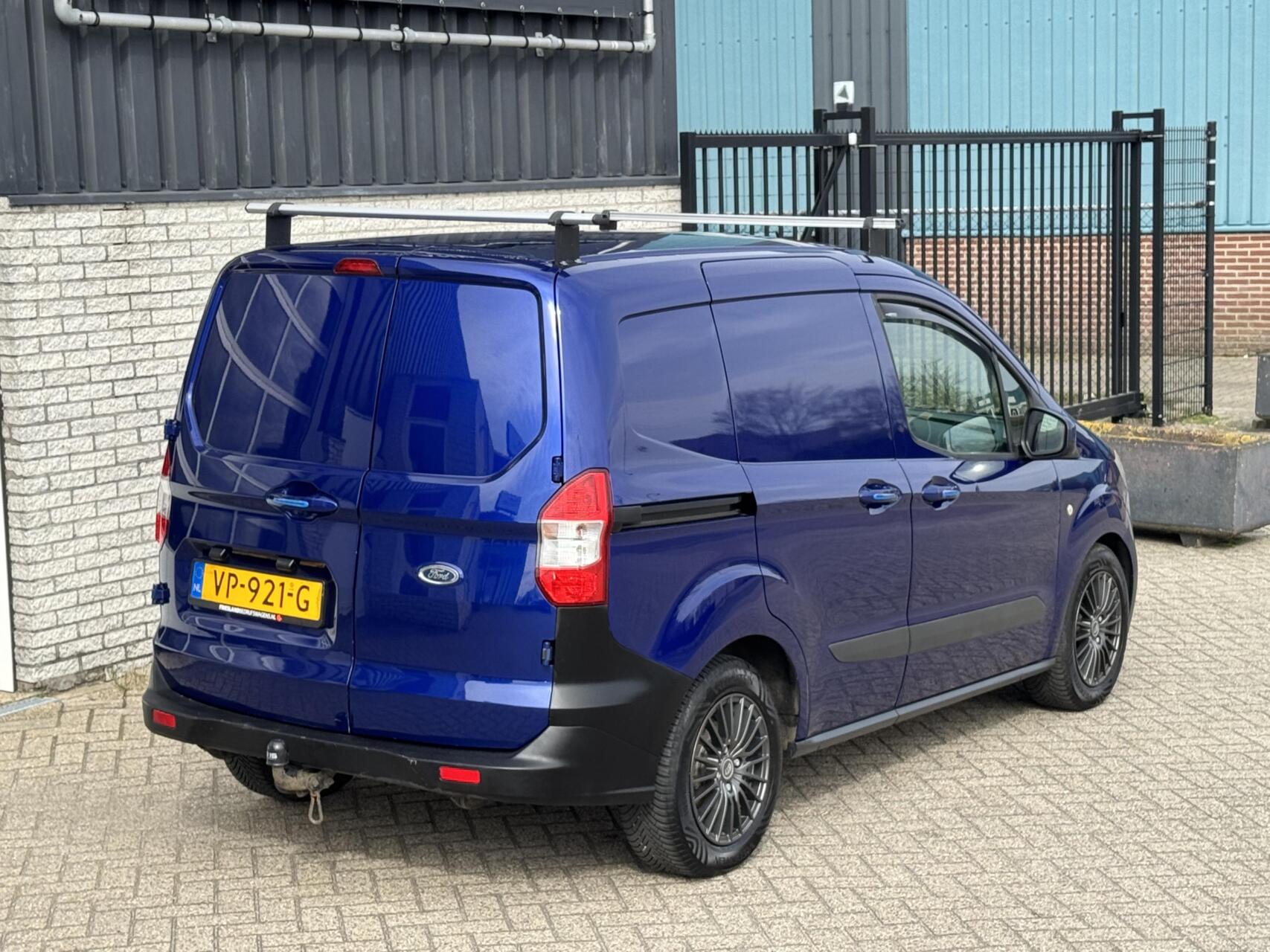 Foto van Ford Transit Courier