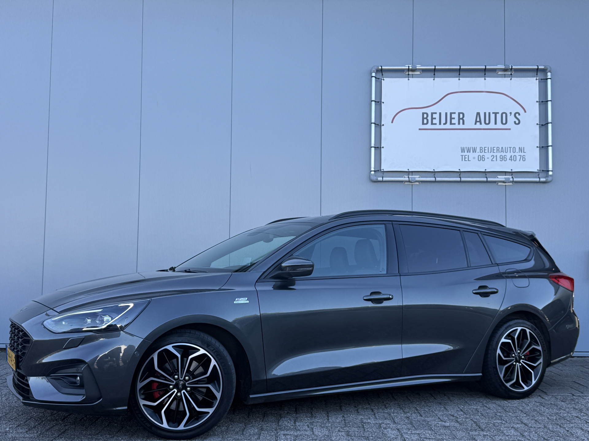 Ford Focus 1.5 EcoBoost ST Line Business 2019 - voorkant
