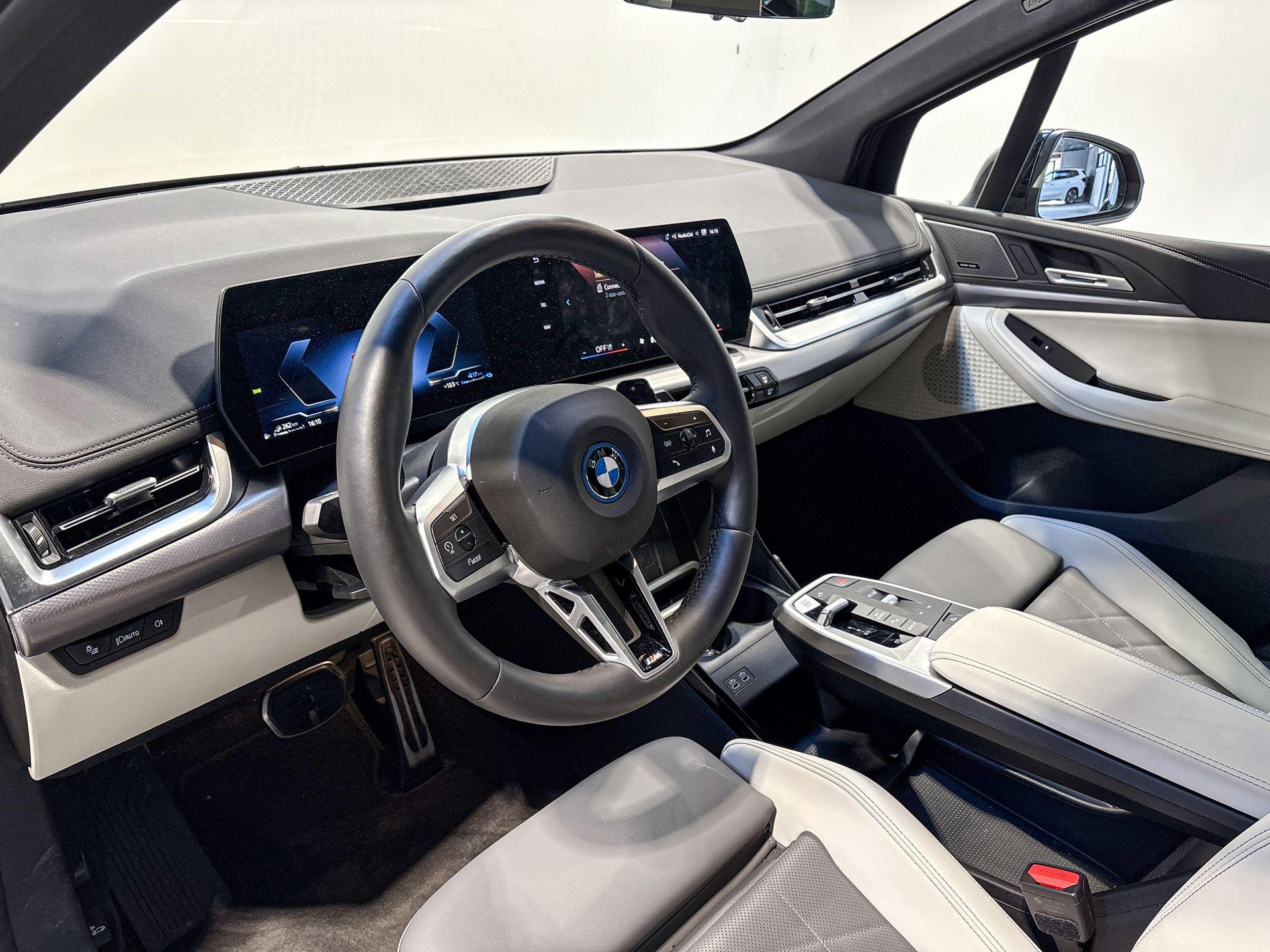Foto van BMW 225e xDrive Active Tourer
