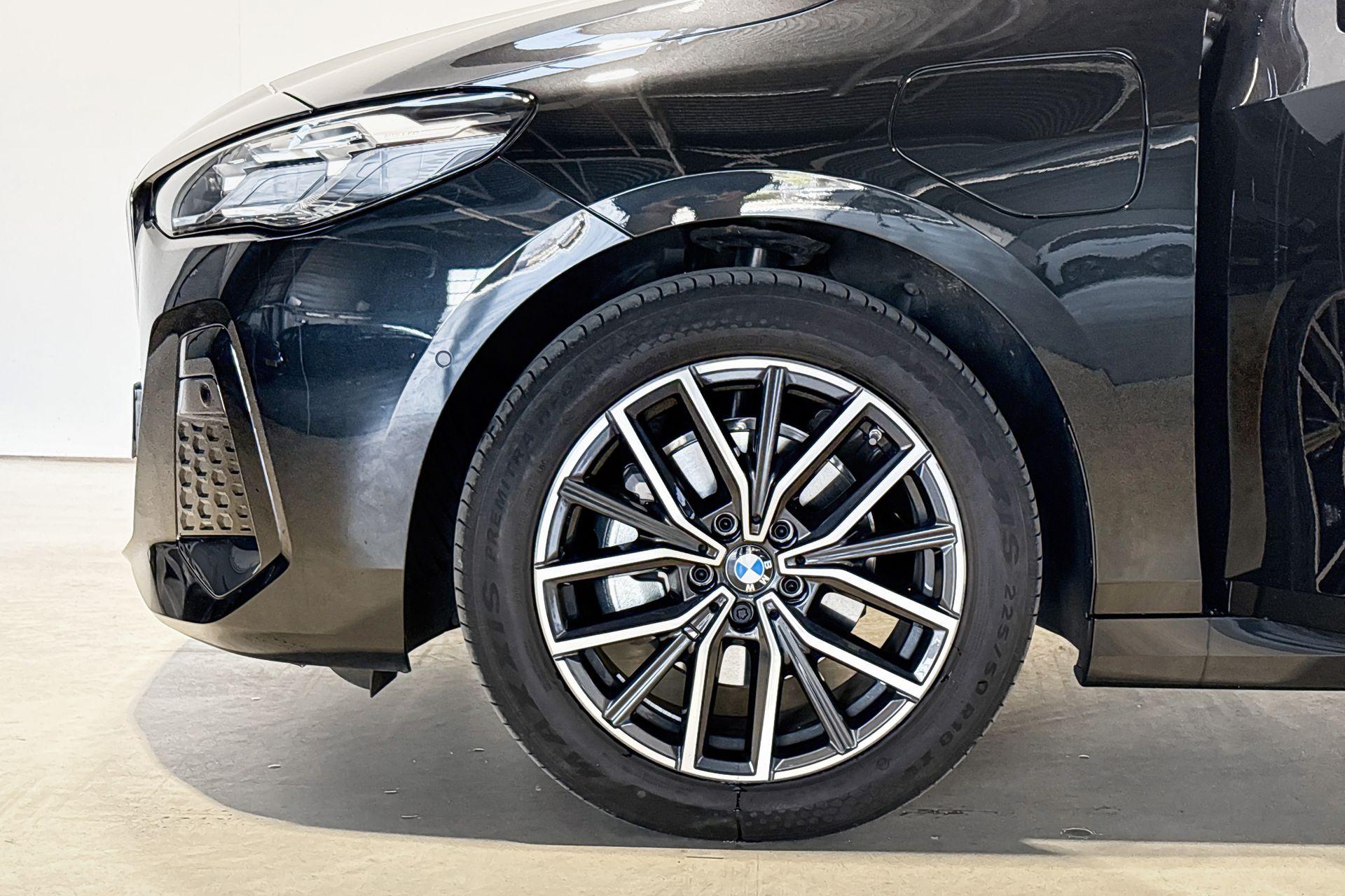 Foto van BMW 225e xDrive Active Tourer
