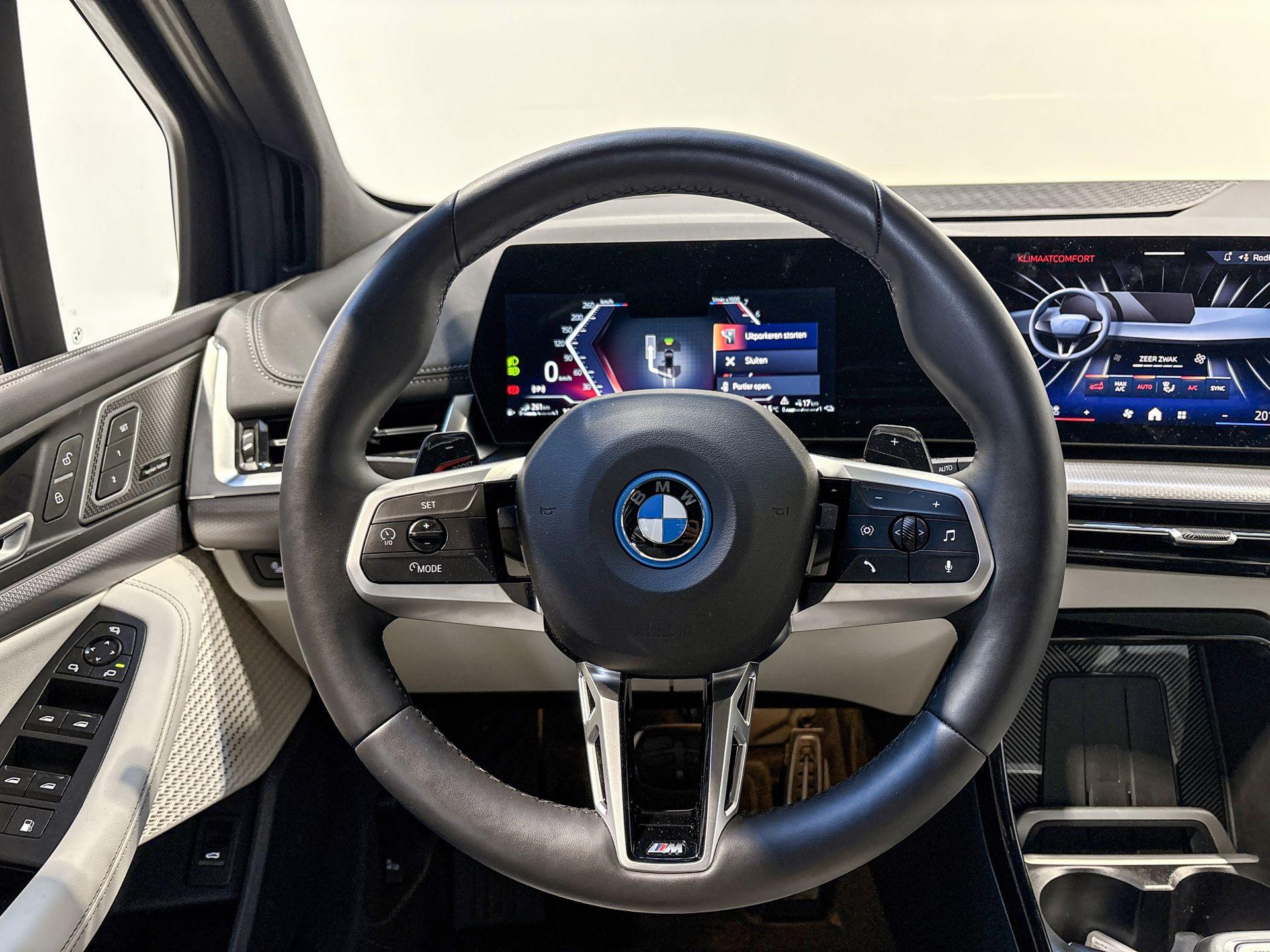 Foto van BMW 225e xDrive Active Tourer