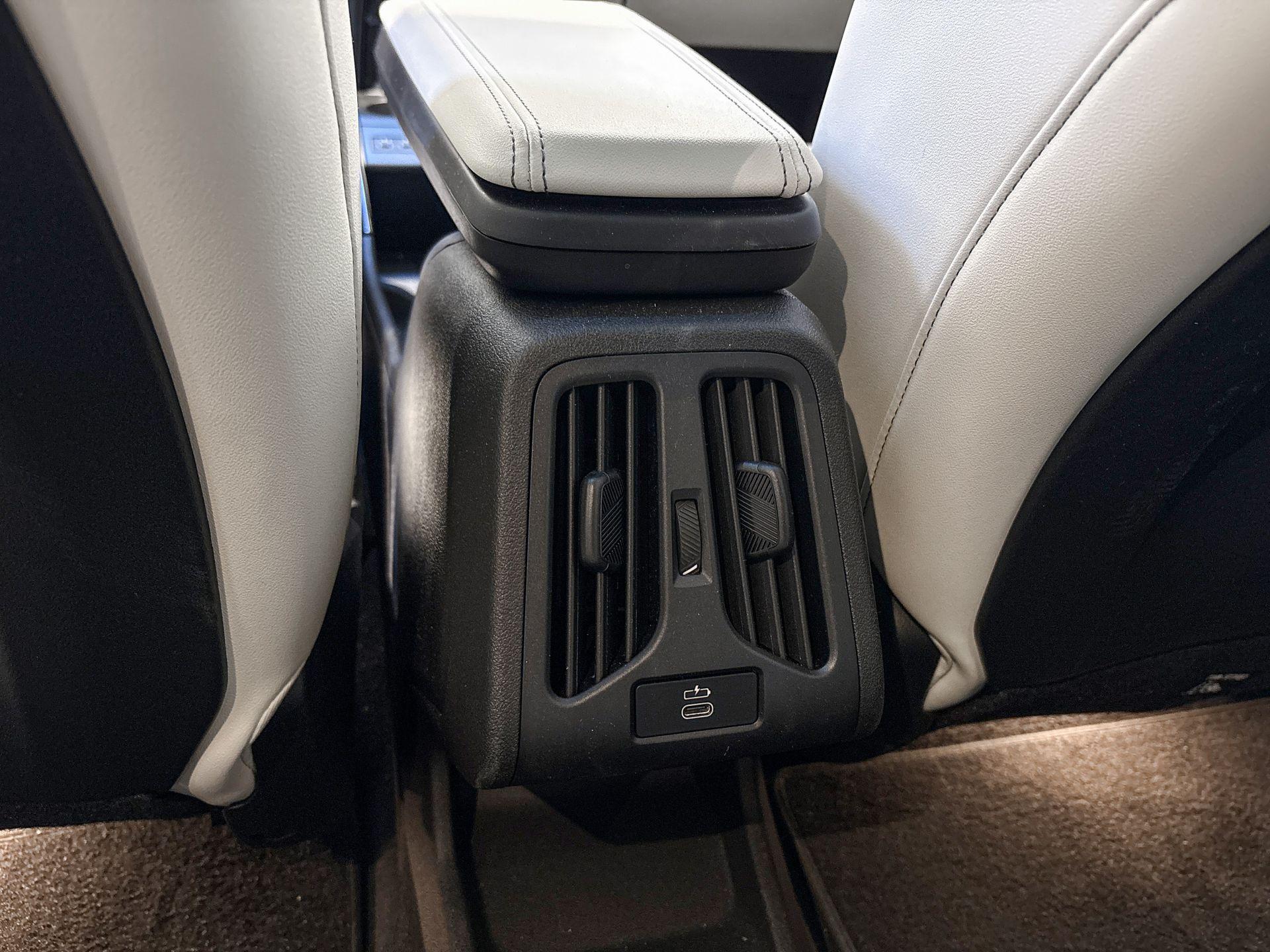 Foto van BMW 225e xDrive Active Tourer