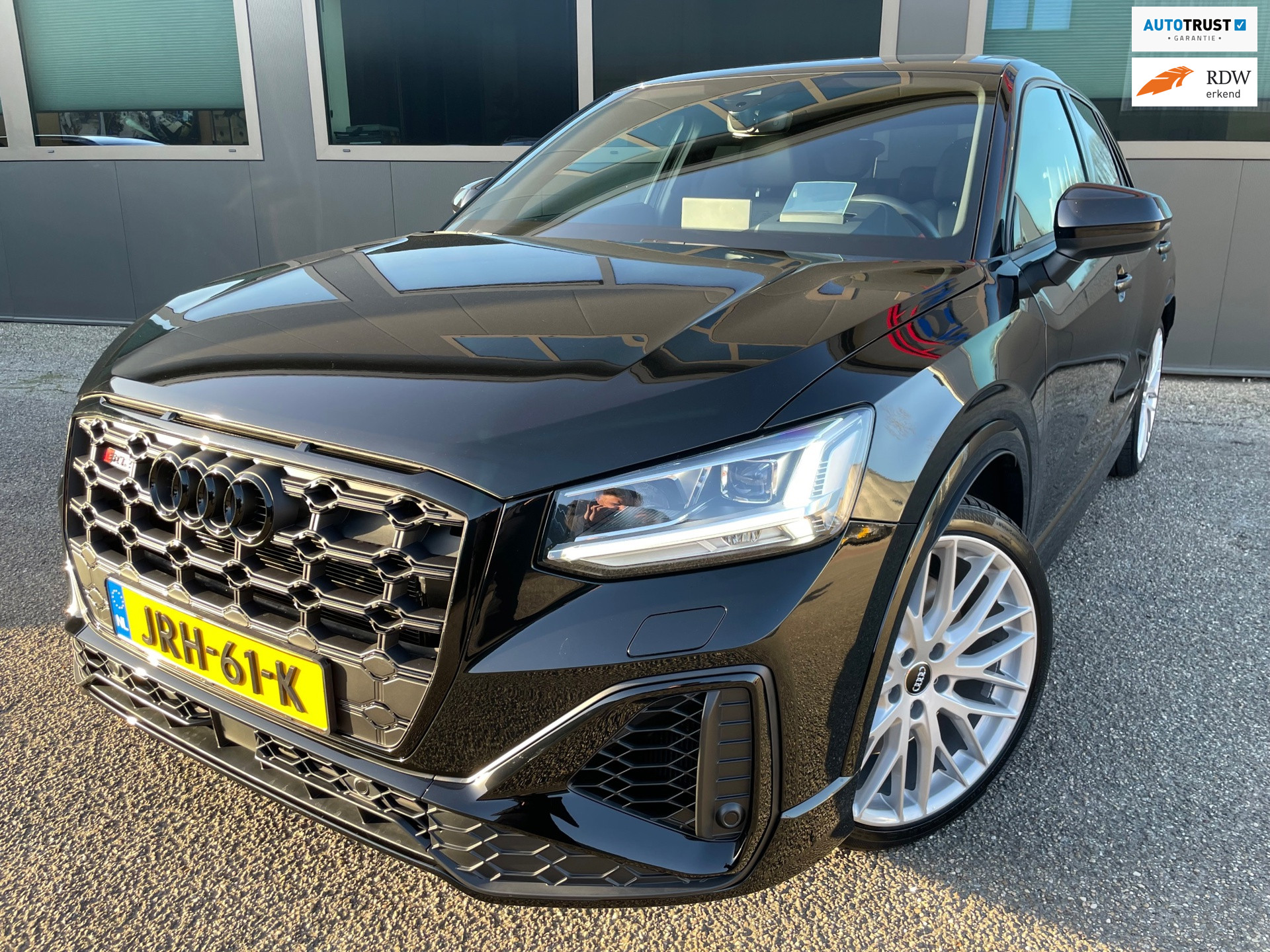 Foto van AUDI SQ2