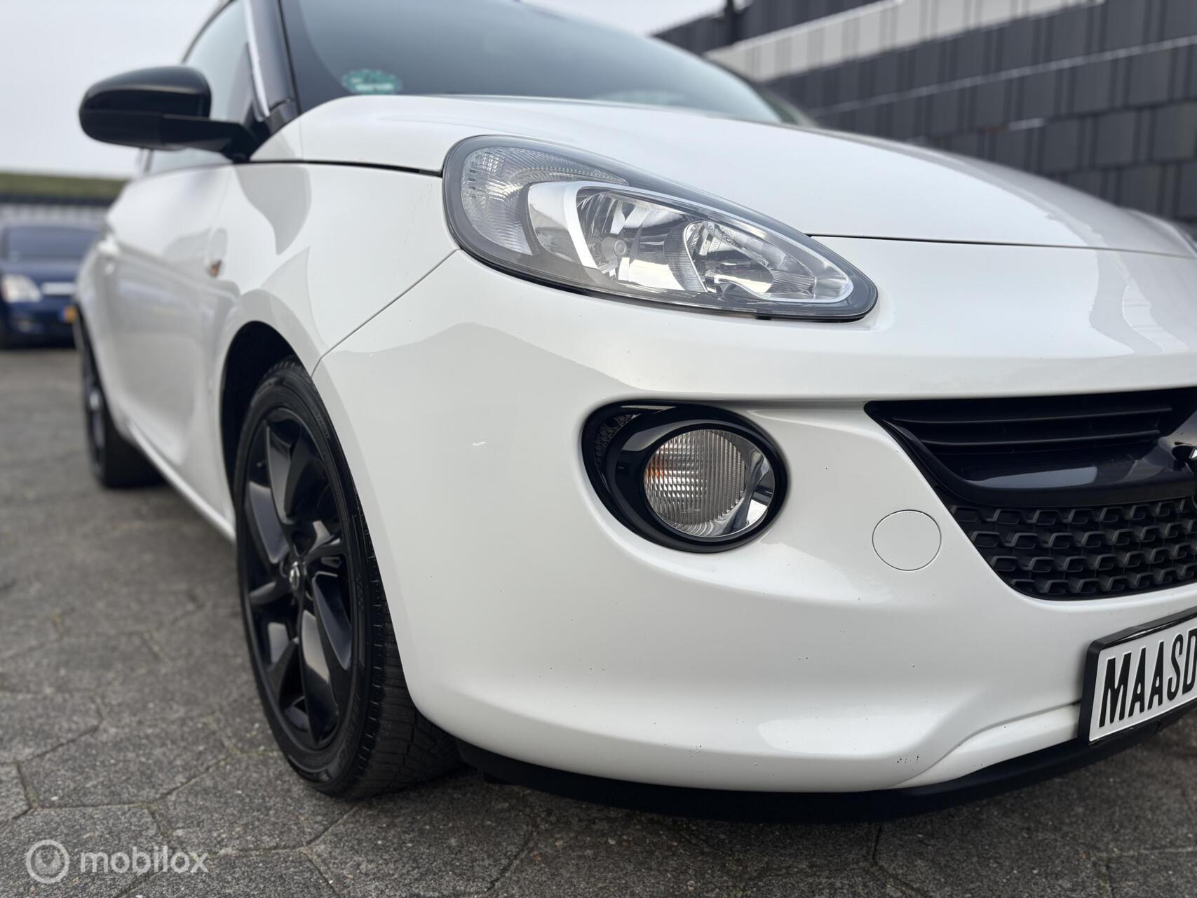 Foto van Opel Adam