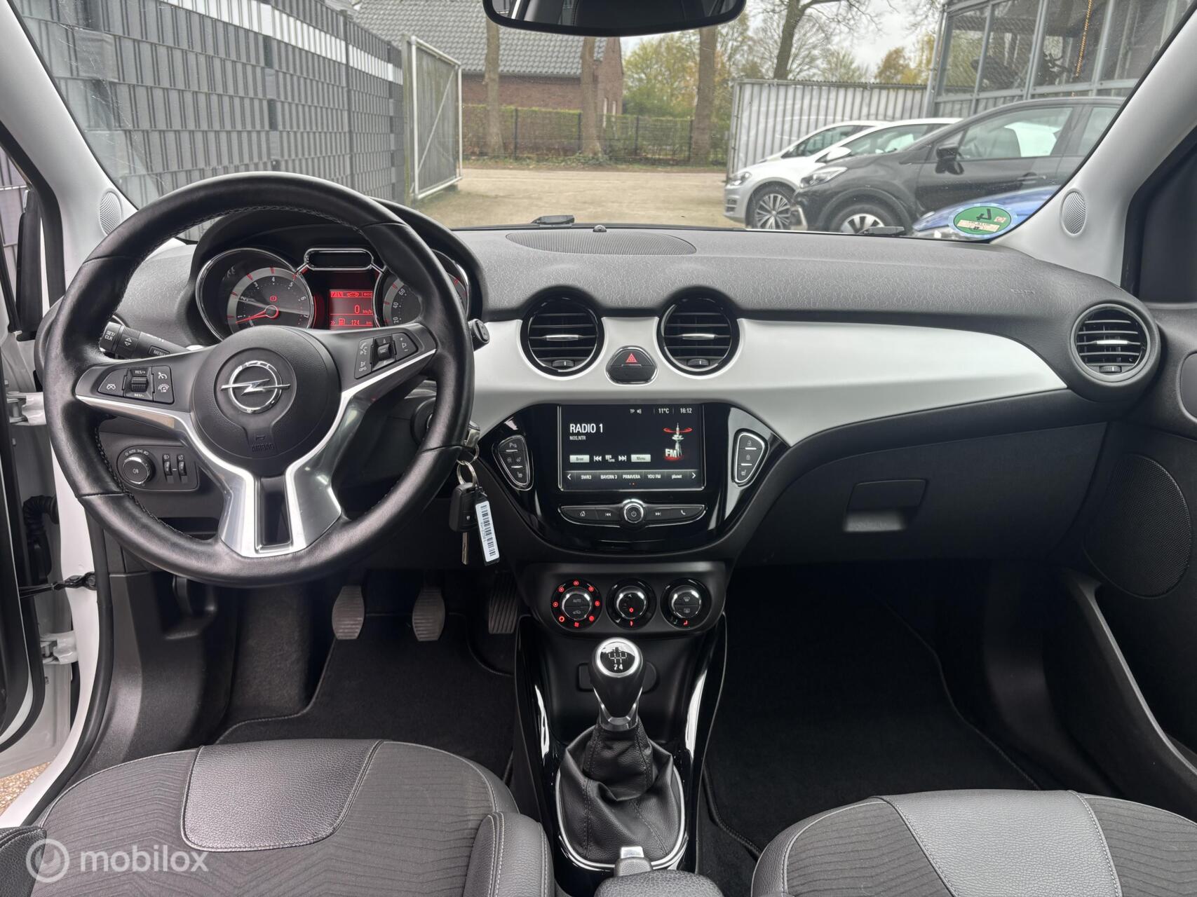 Foto van Opel Adam