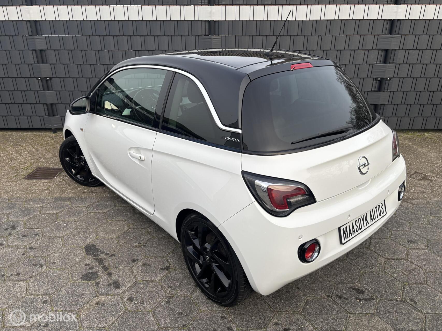 Foto van Opel Adam