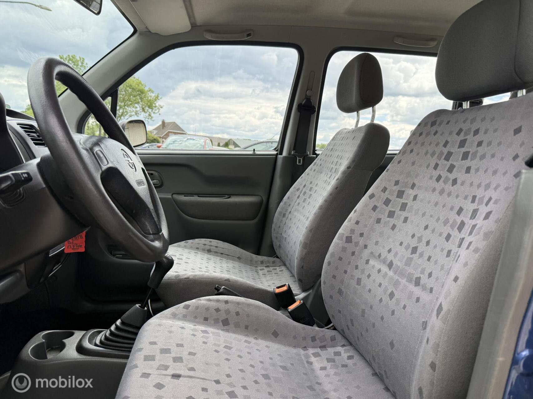 Foto van Opel Agila