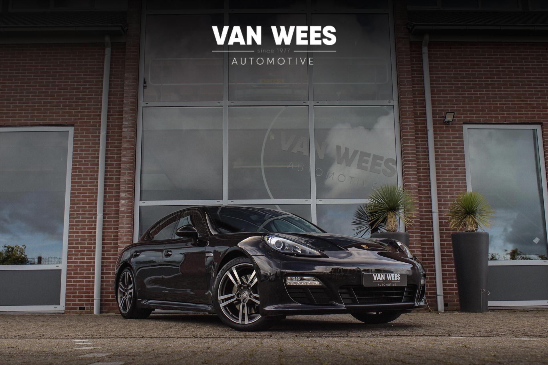 Foto van PORSCHE PANAMERA 4