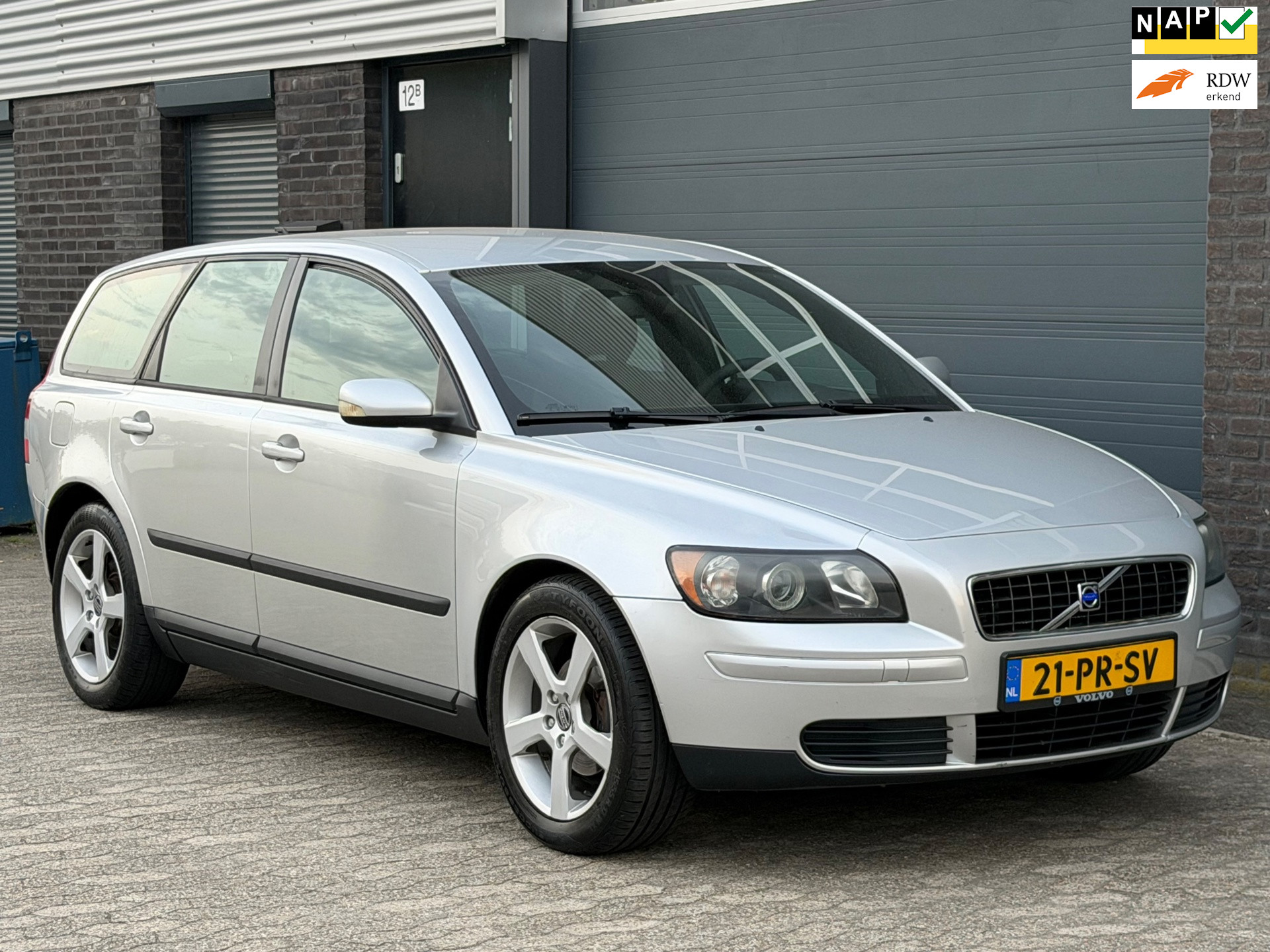Foto van VOLVO V50