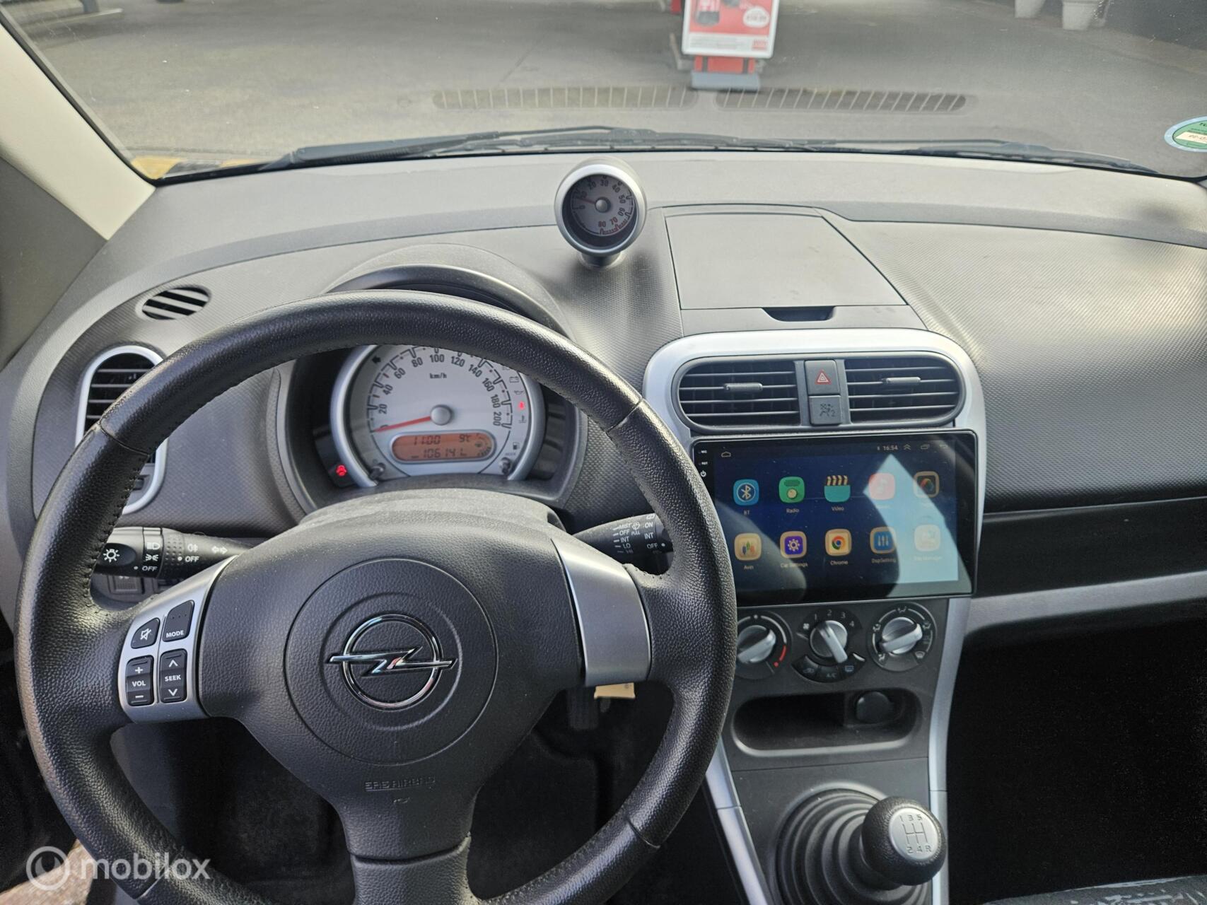 Foto van Opel Agila