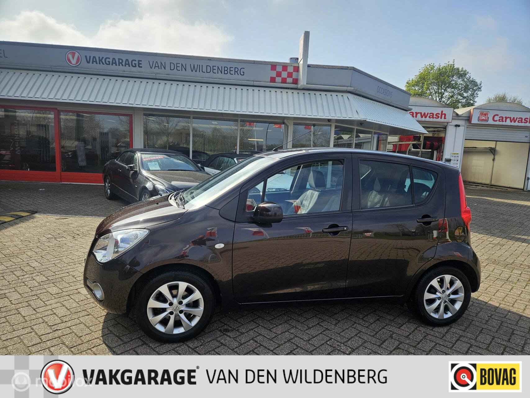 Opel Agila 1.0 Berlin 2013 - voorkant