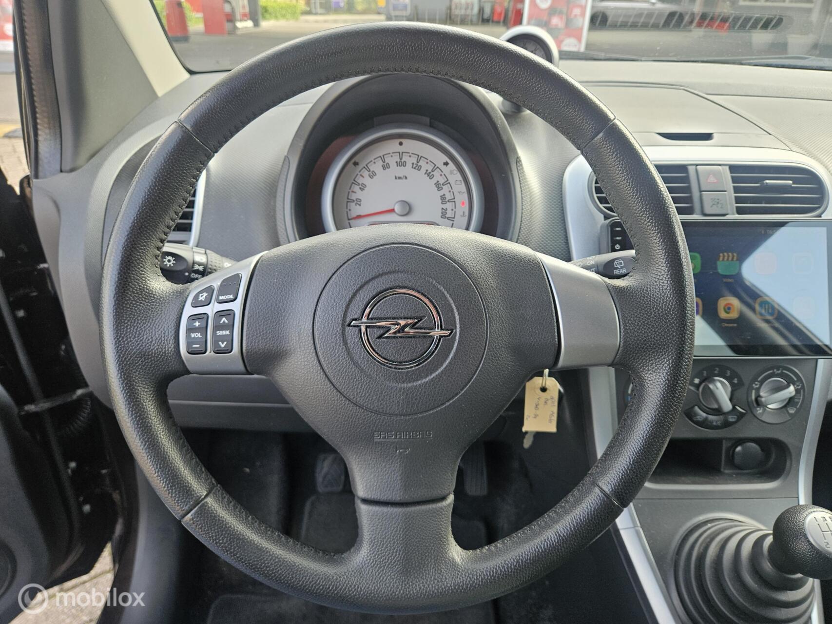 Foto van Opel Agila