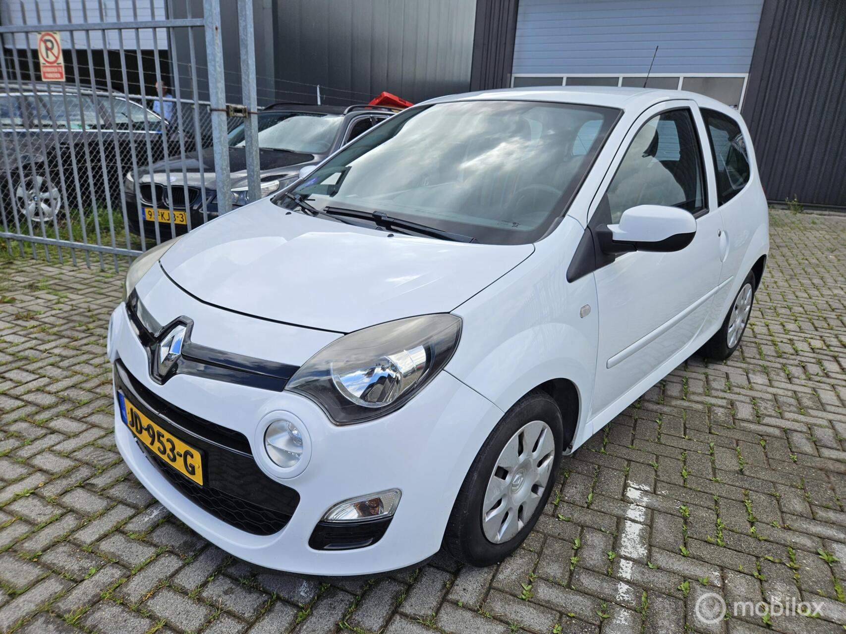 Renault Twingo 1.2 16V Dynamique AIRCO/CRUISE/AUX APK 29/07/2027 VASTEPRIJS 2012 - voorkant