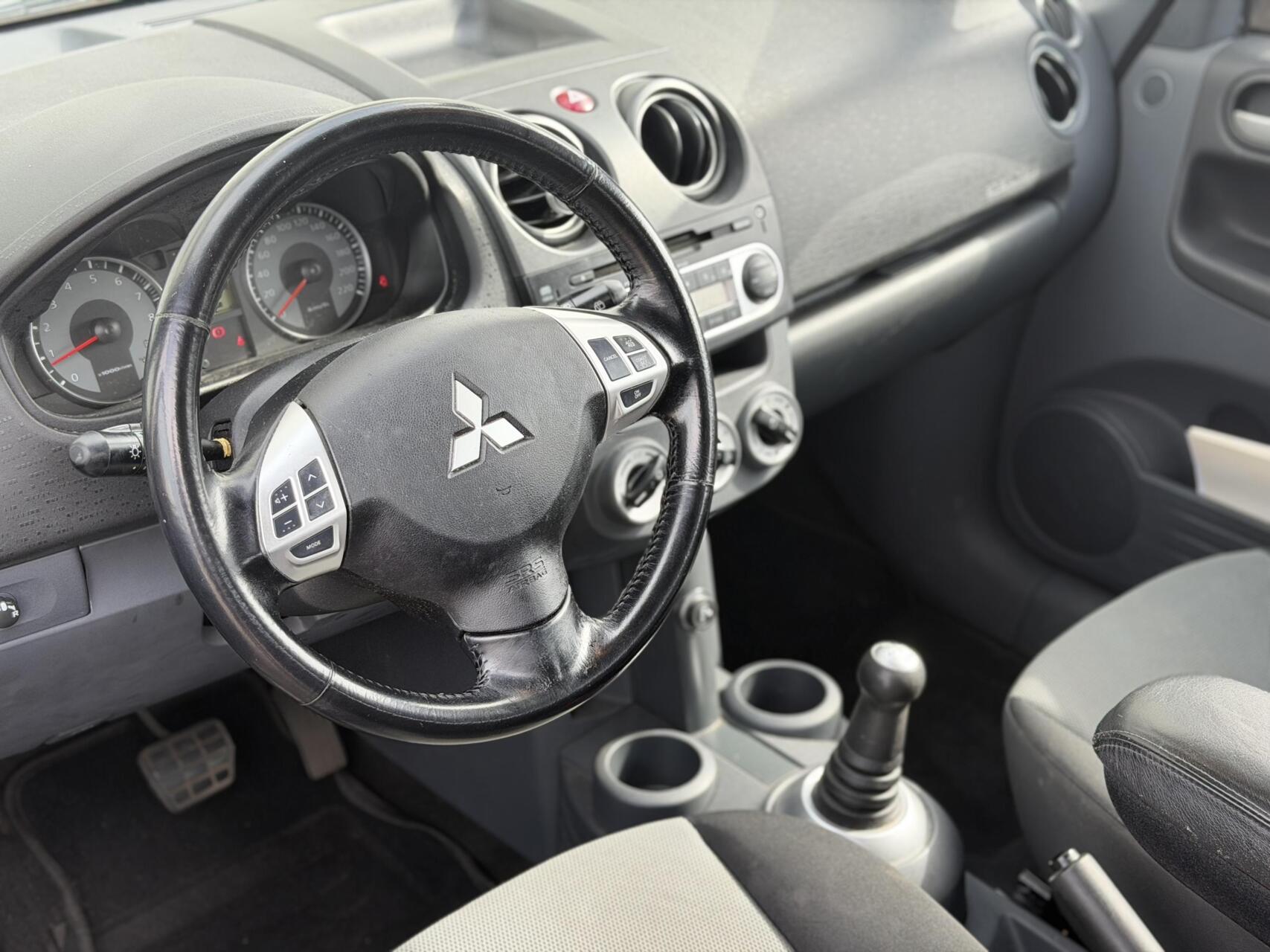 Foto van Mitsubishi Mitsubishi Colt