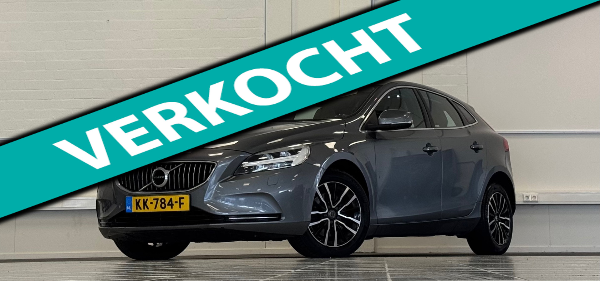 Volvo V40 2.0 T2 Summum Panoramadak Lerenbekleding Xenon Luxury-Line 100% onderhouden 2016 - voorkant